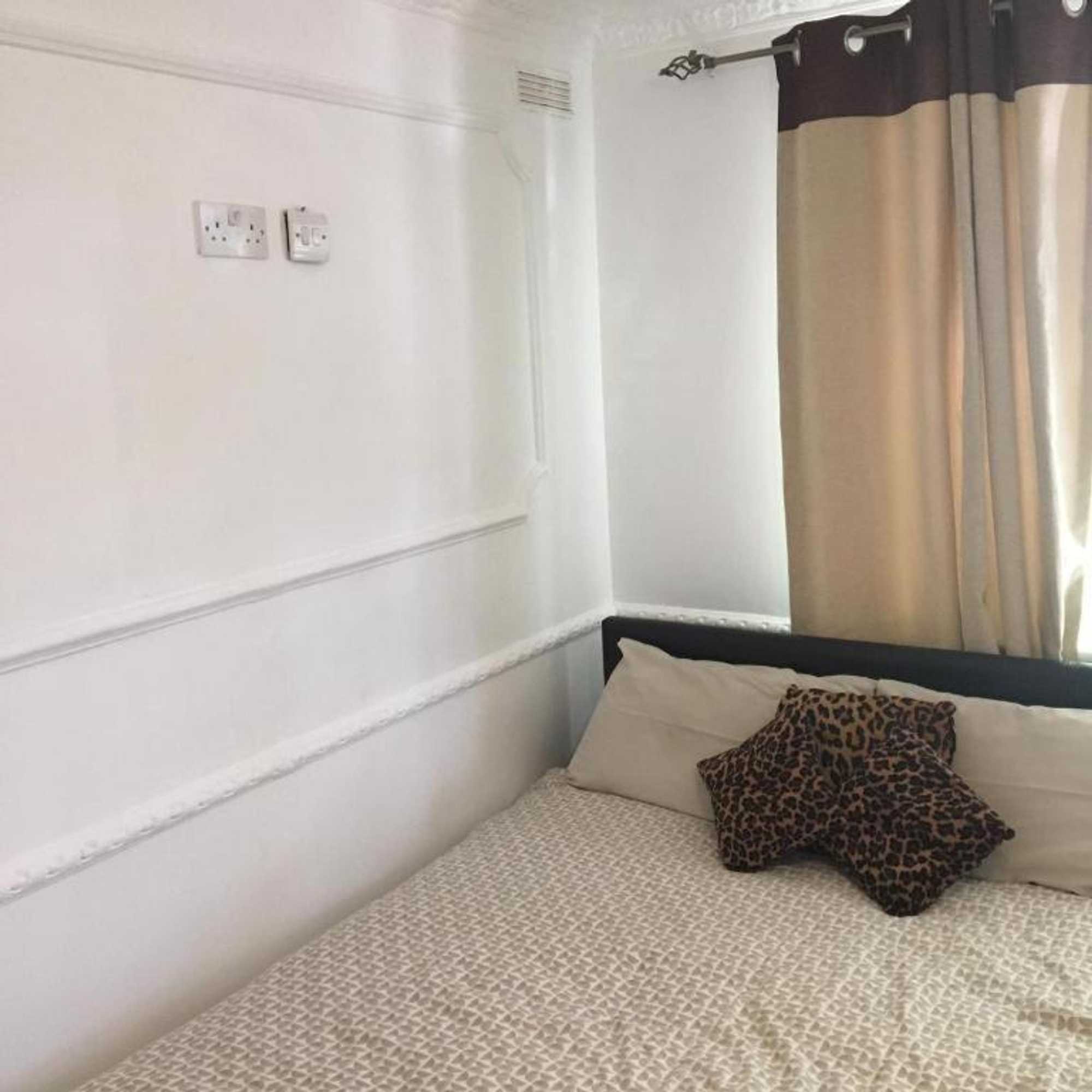 Gift card for Hatfield Save-Money Rooms - 10over10 For Price!