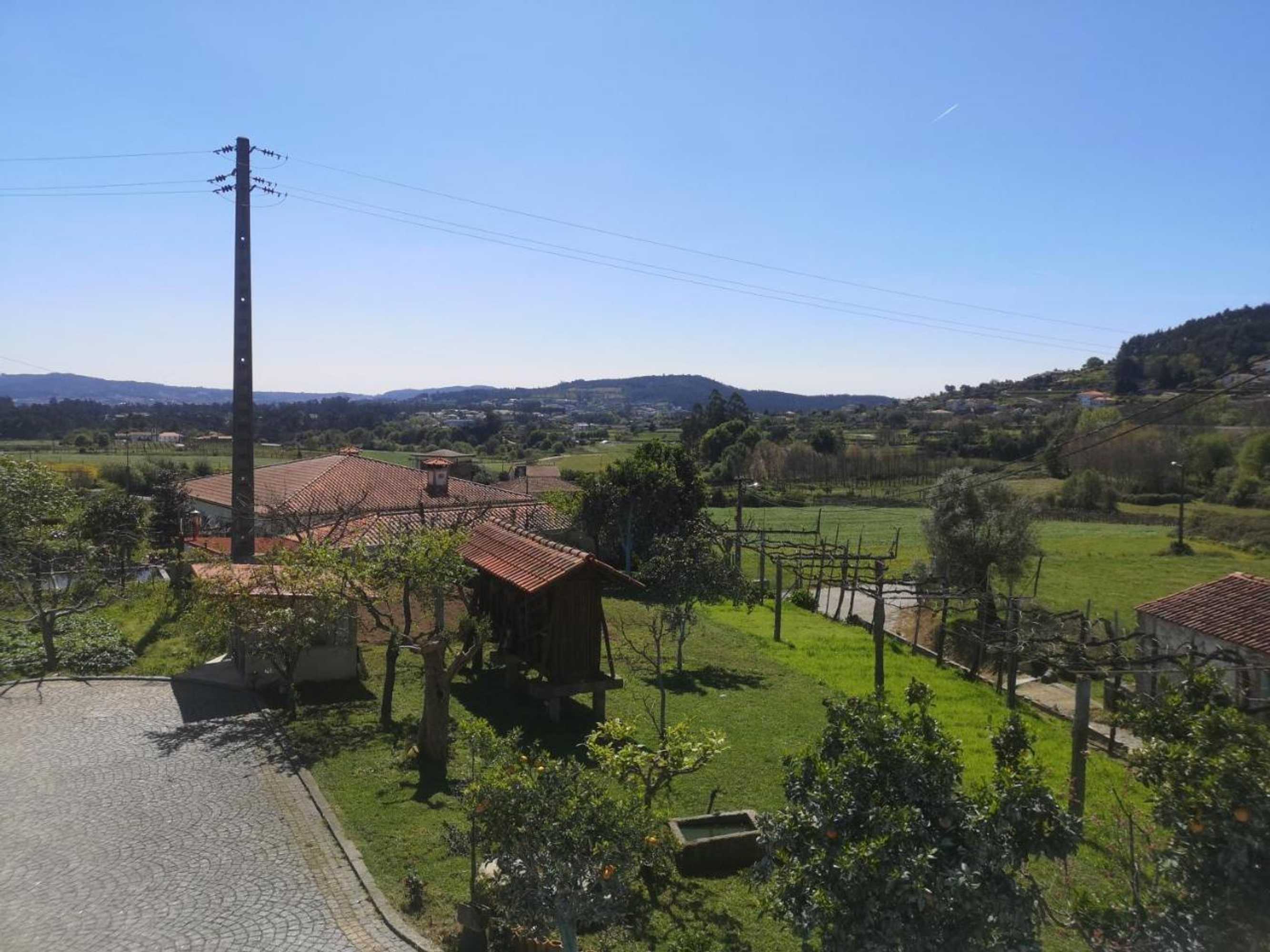 Gift card for Leonchic - Guest House Com Piscina de Água Salgada