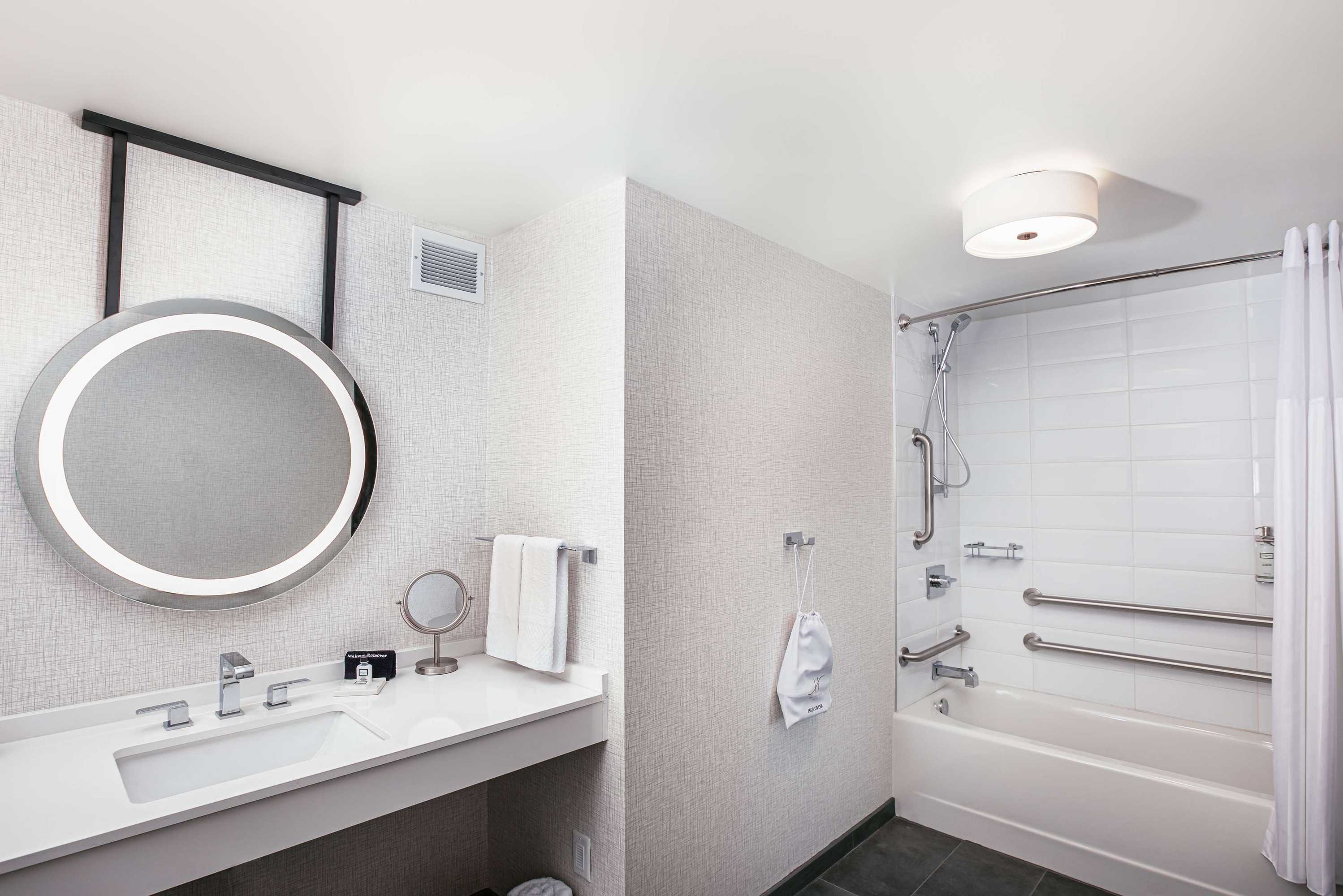 Gift card for Somerset Hills Hotel, Tapestry Collection by Hilton