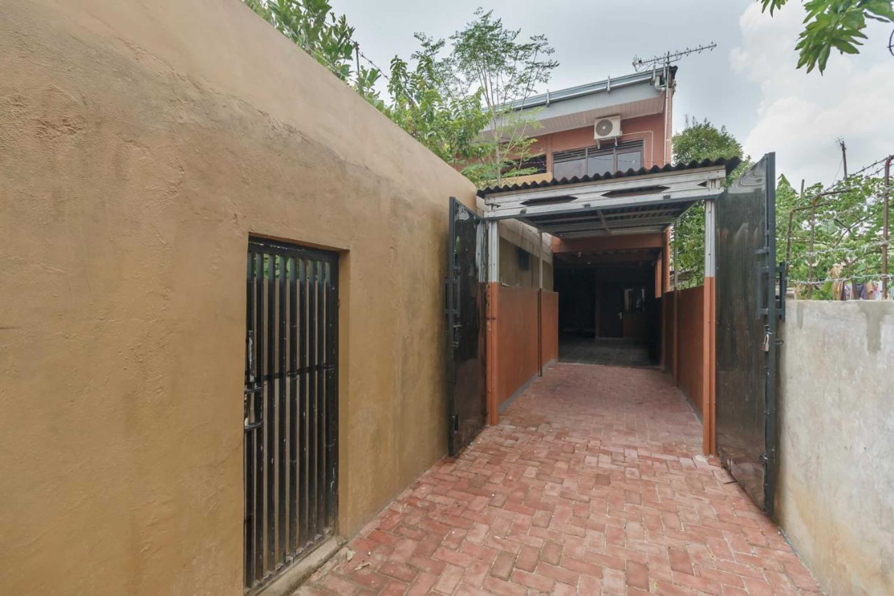 Gift card for Reddoorz Syariah Near Siloam Hospitals Bulak Kapal