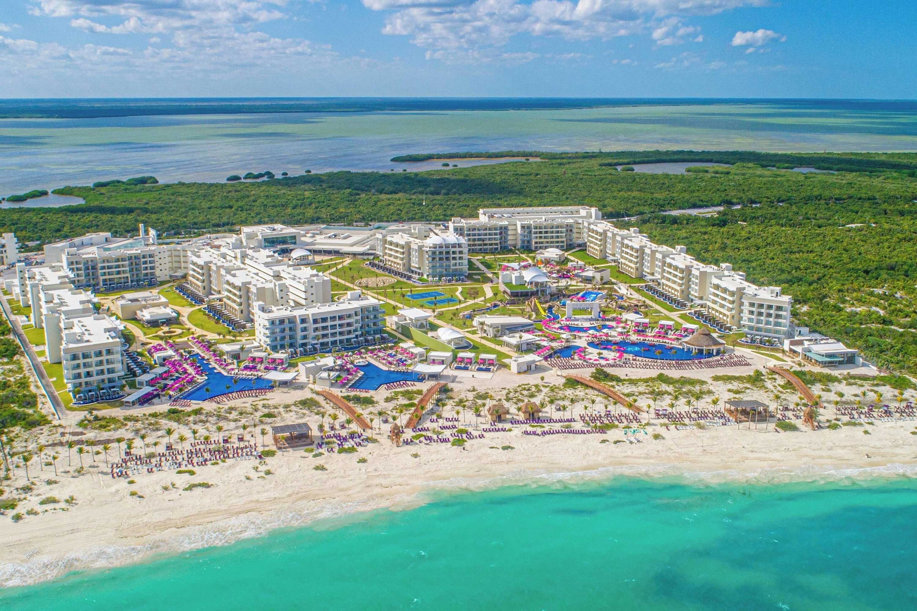 Gift card for Planet Hollywood Cancun, An Autograph Collection All-Inclusive Resort Gift card for Planet Hollywood Cancun, An Autograph Collection All-Inclusive Resort