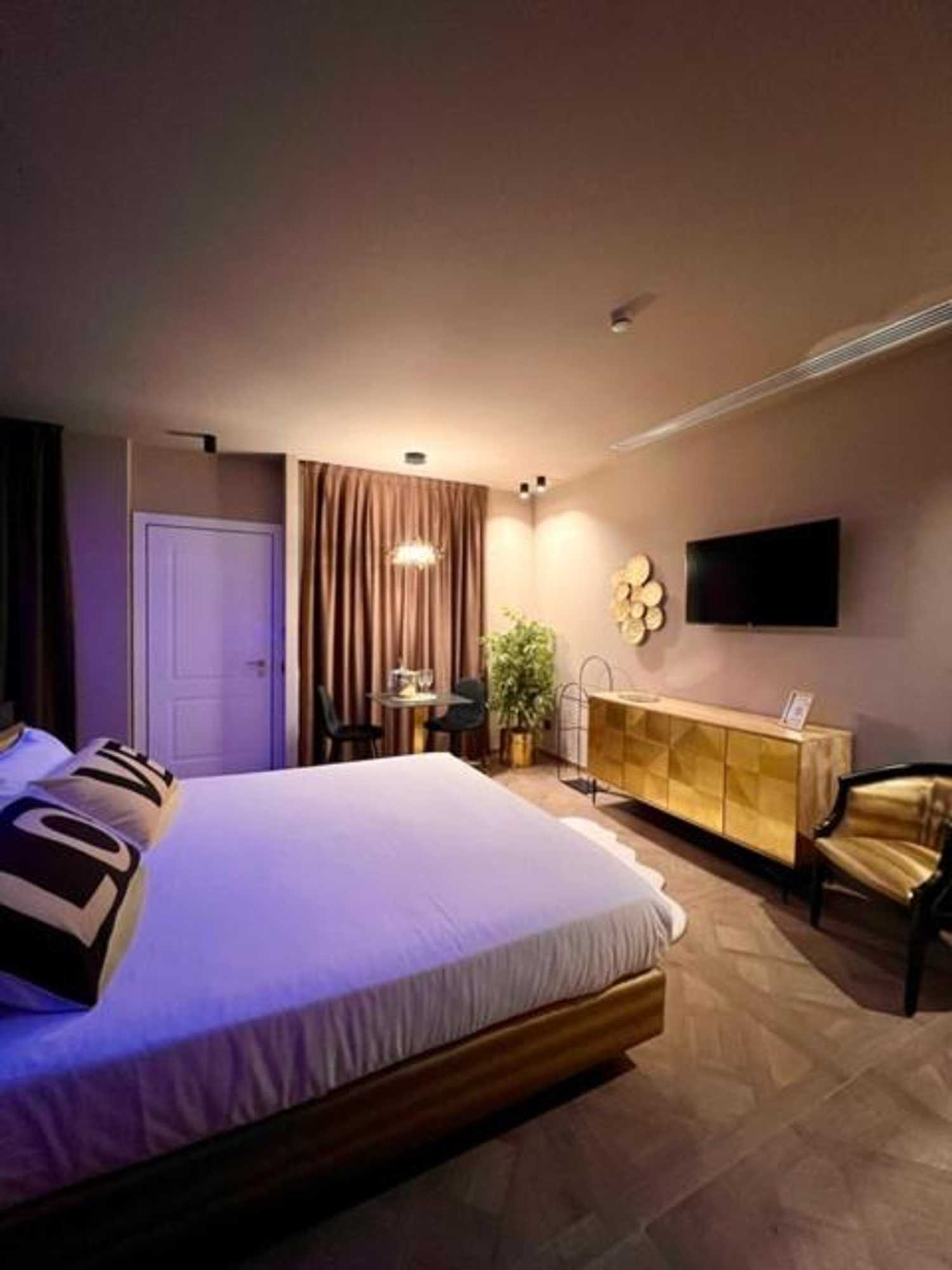 Gift card for Hotel Motel Top