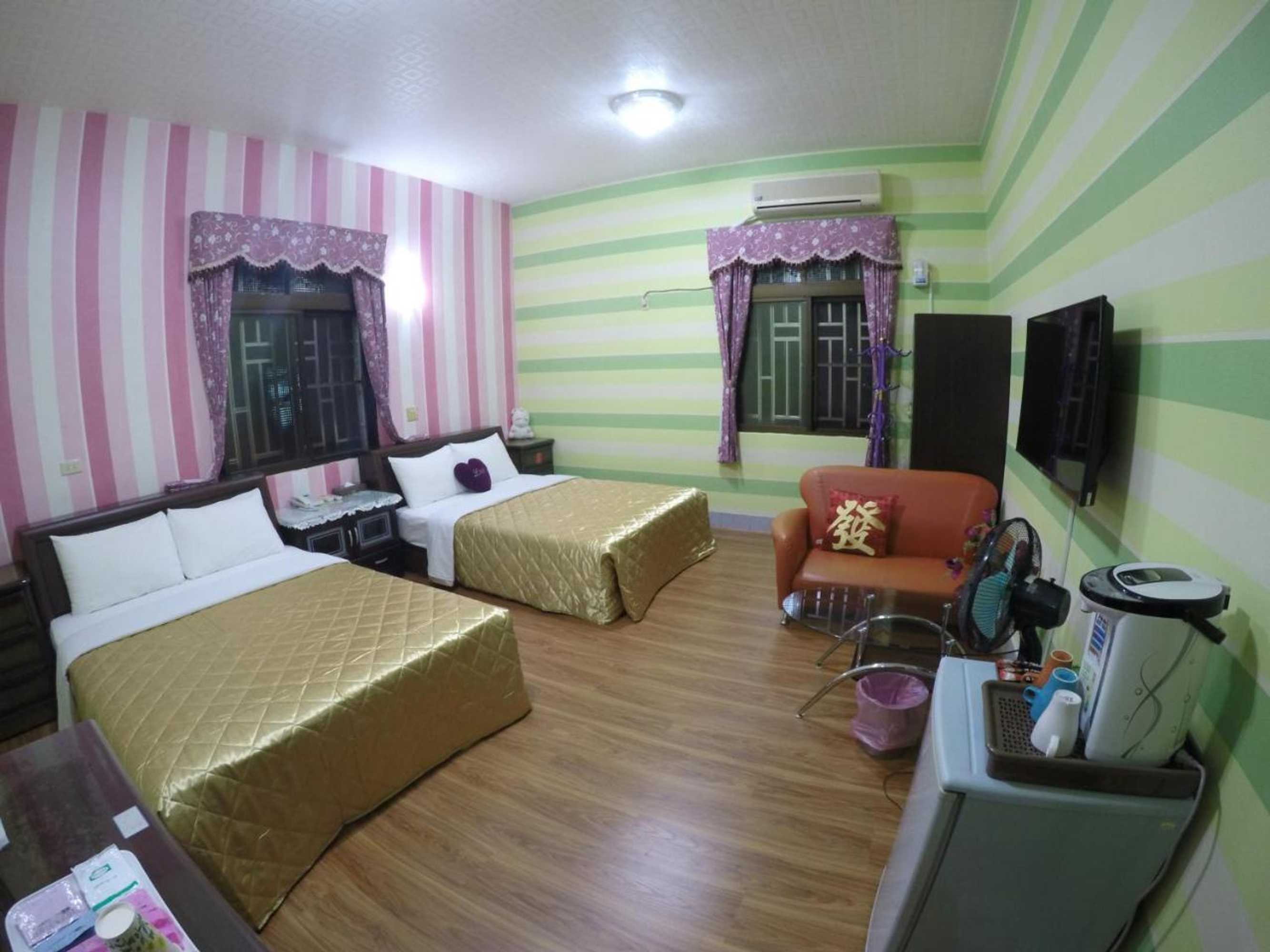 Gift card for Reny Lake Warm Hostel