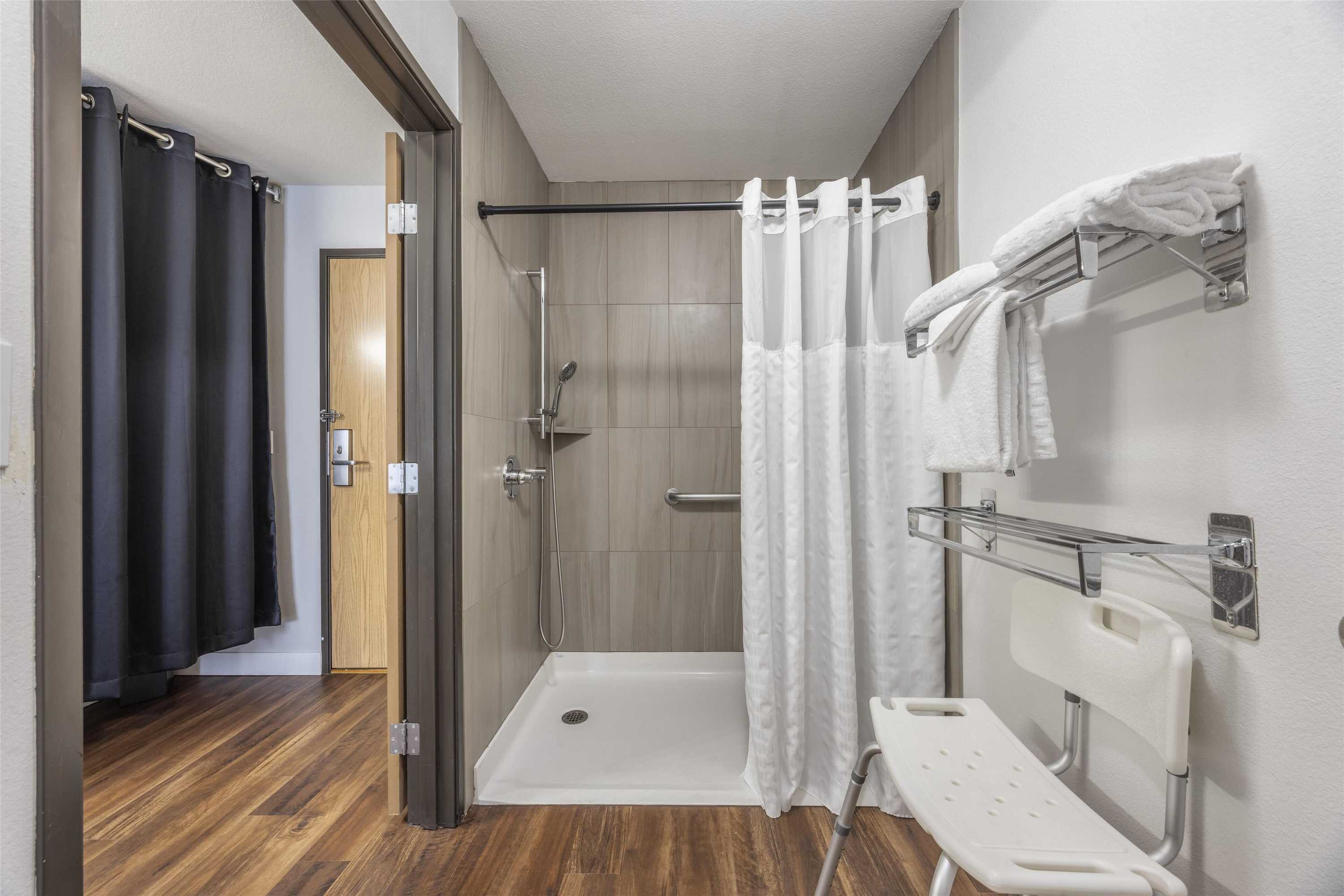 Gift card for Best Western Plus Columbia River Inn