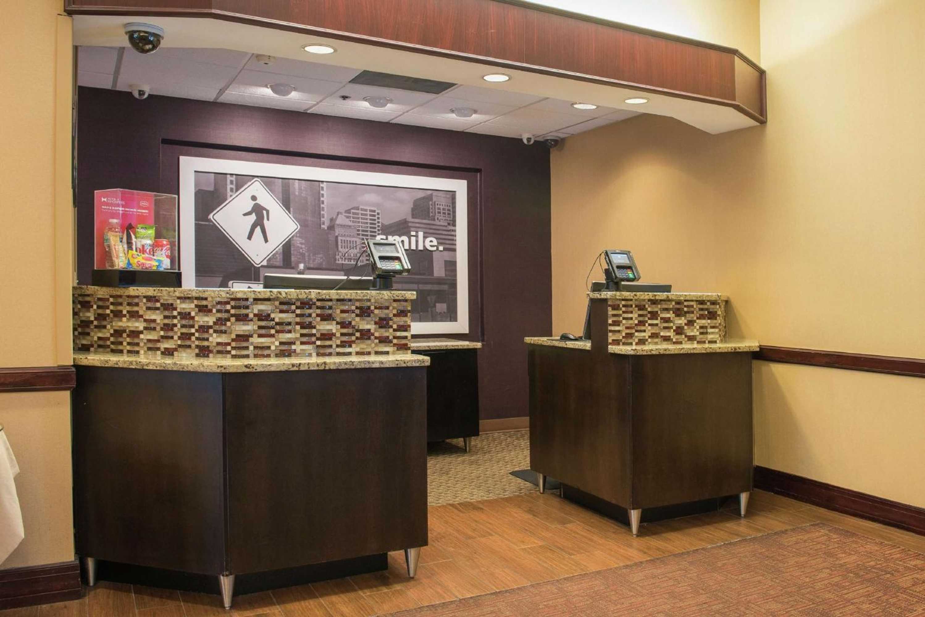 Gift card for Hampton Inn & Suites Tampa-North Gift card for Hampton Inn & Suites Tampa-North