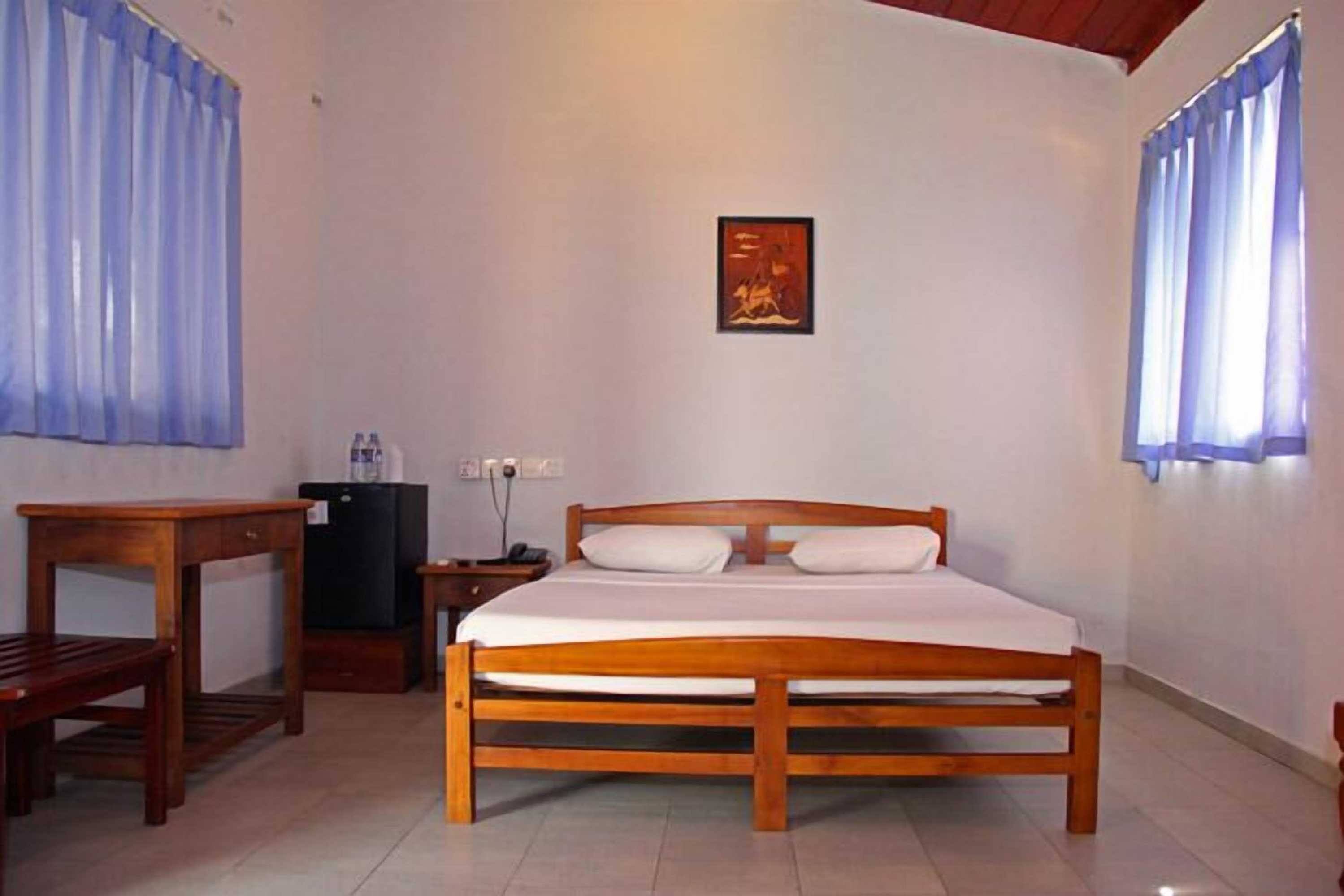 Gift card for Roy Villa Beach Hotel Gift card for Roy Villa Beach Hotel