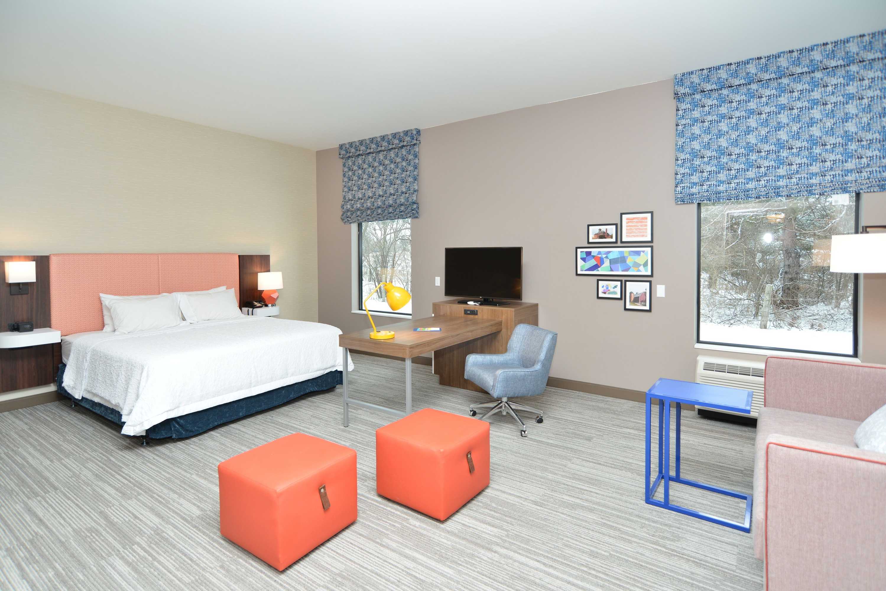 Gift card for Hampton Inn & Suites Menomonie-Uw Stout Gift card for Hampton Inn & Suites Menomonie-Uw Stout