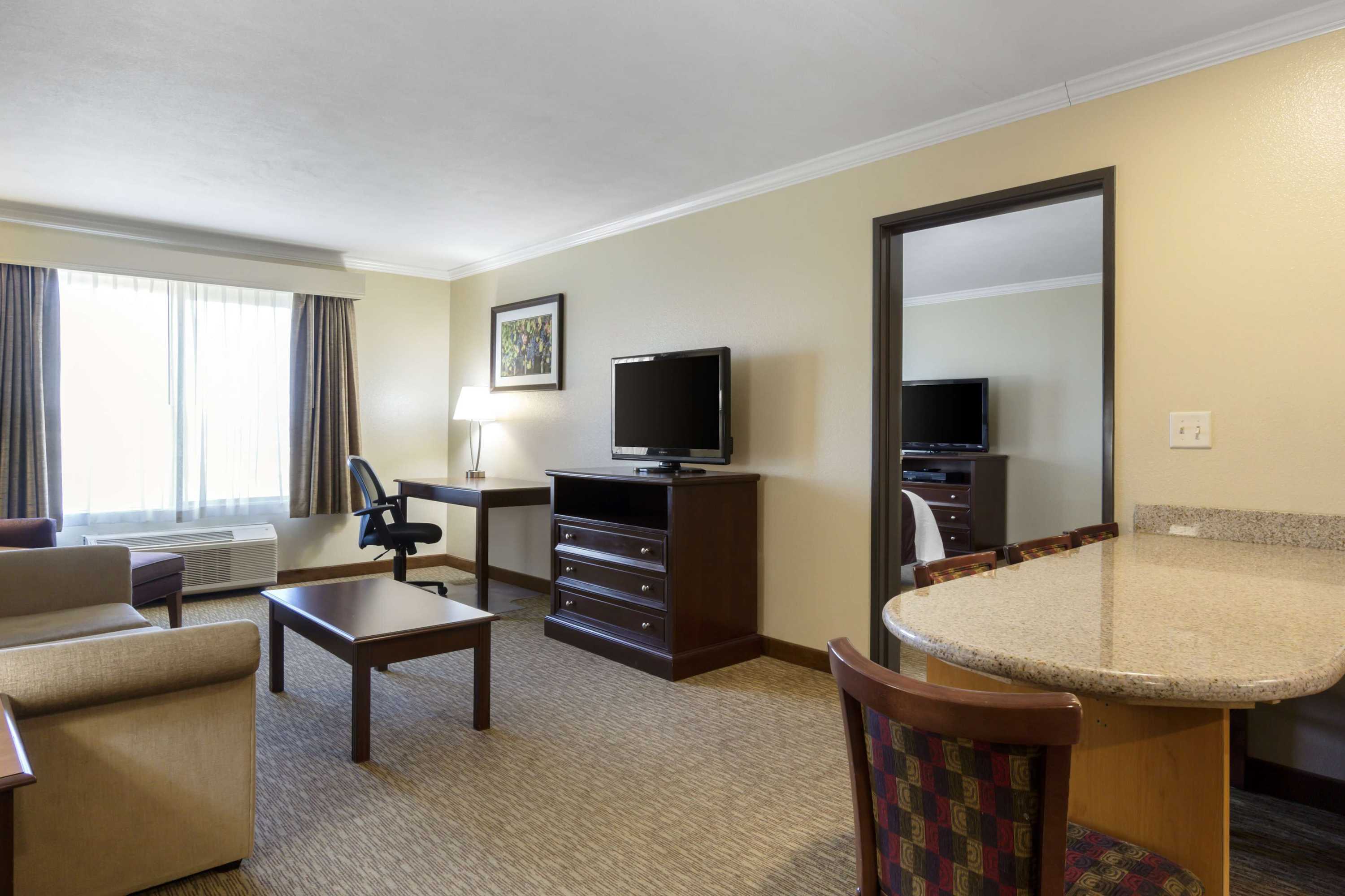 Gift card for Best Western Plus Grapevine Inn Gift card for Best Western Plus Grapevine Inn