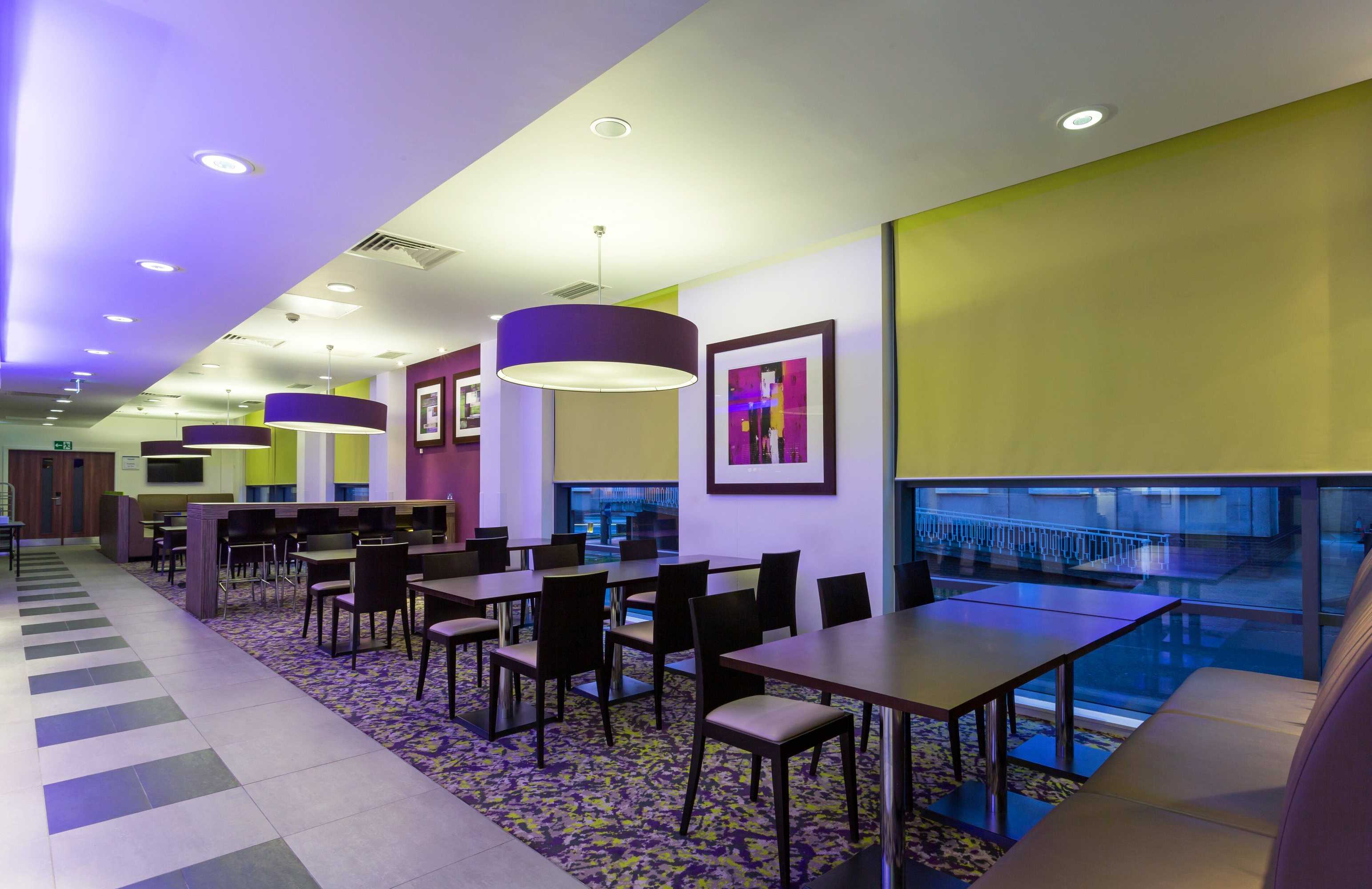 Gift card for Holiday Inn Express Harlow by Ihg Gift card for Holiday Inn Express Harlow by Ihg