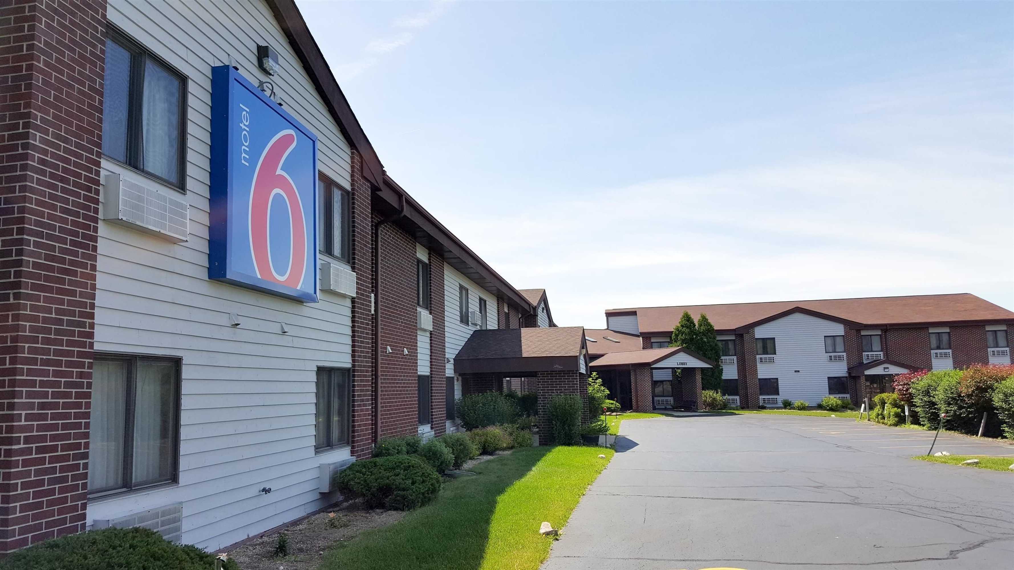 Gift card for Motel 6 Saukville, WI Gift card for Motel 6 Saukville, WI