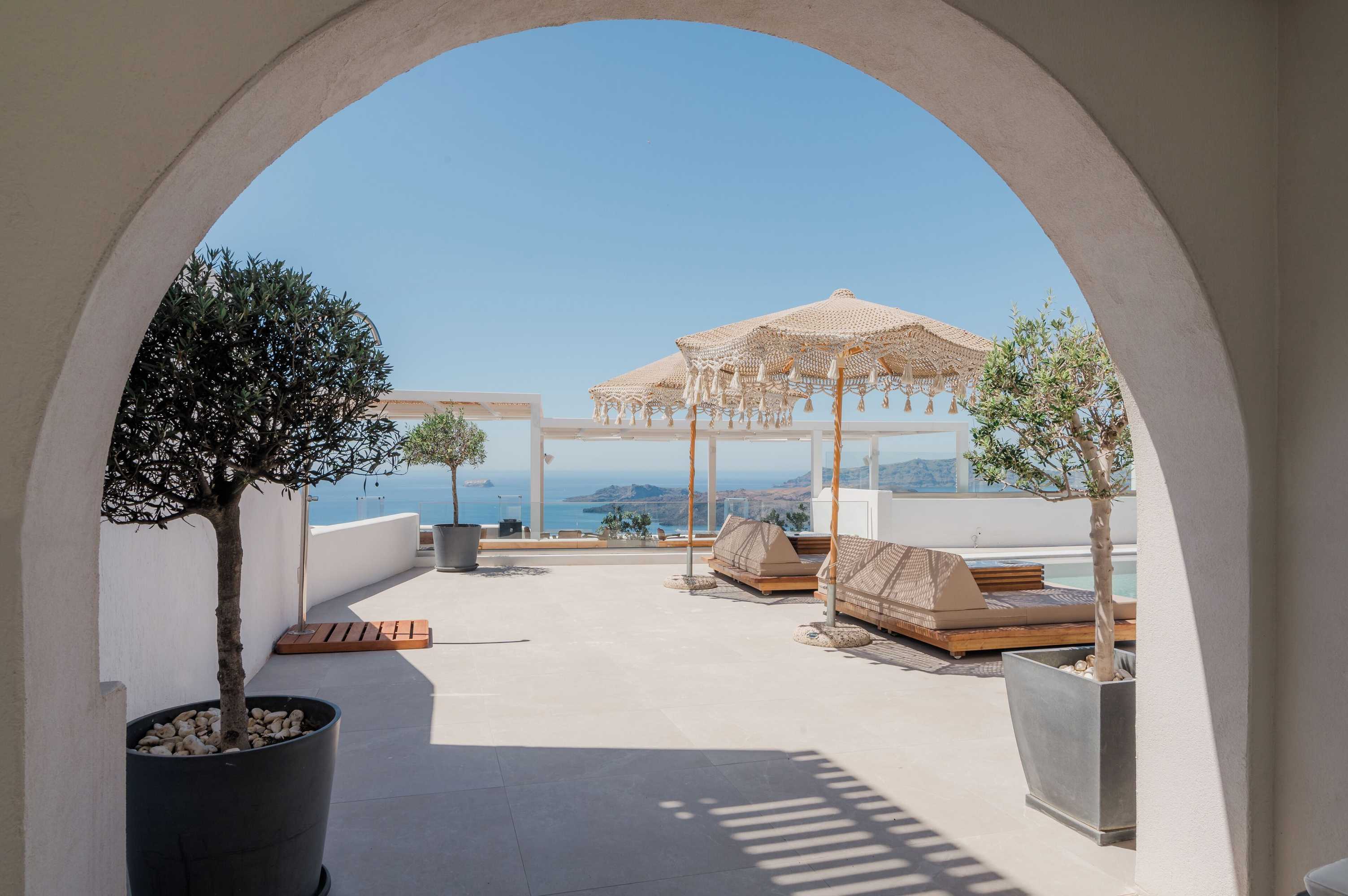 Gift card for Apeiron Blue Santorini - Sustainable Adults Only 14+ Gift card for Apeiron Blue Santorini - Sustainable Adults Only 14+