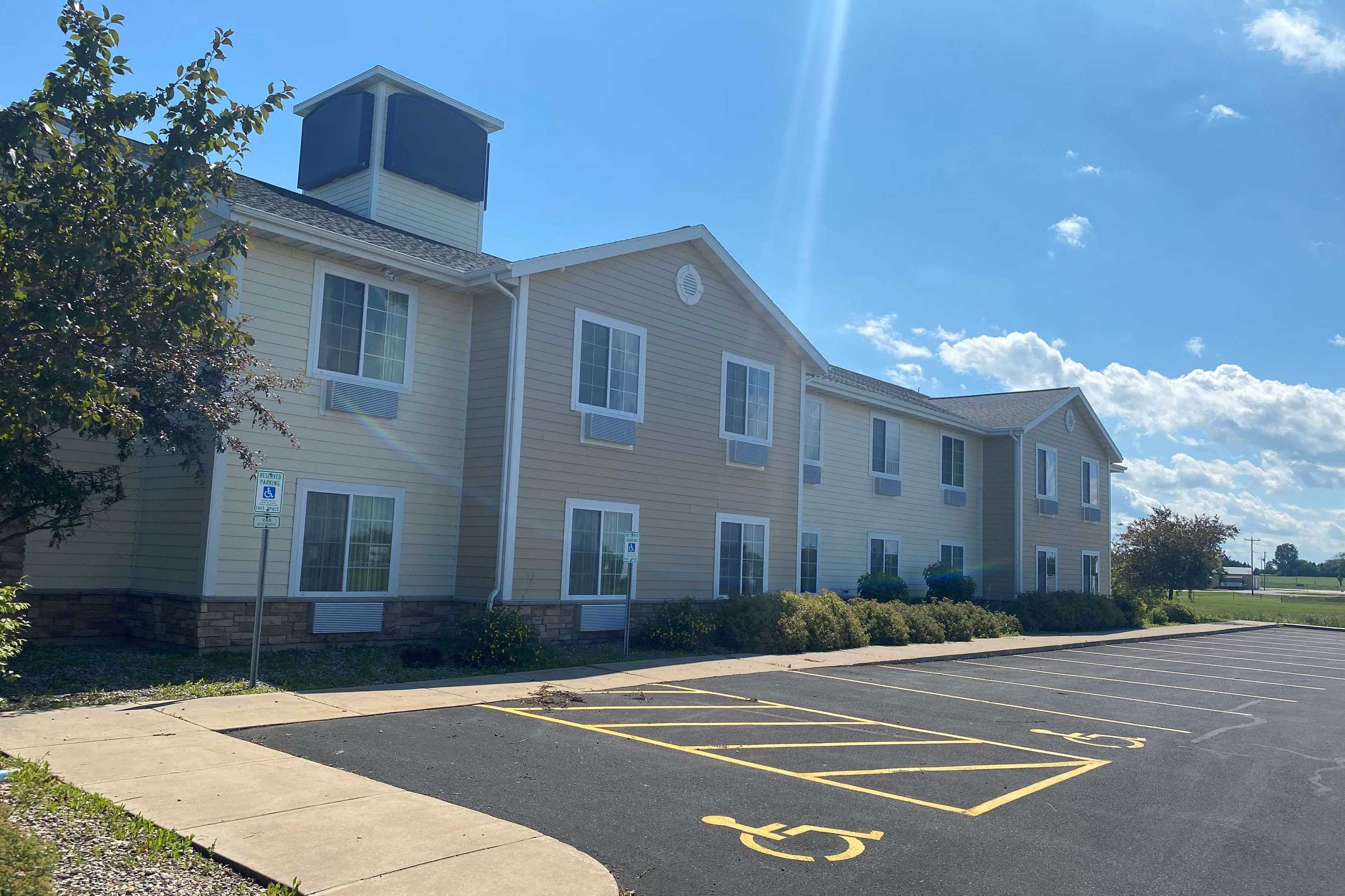 Gift card for Americinn by Wyndham Oshkosh