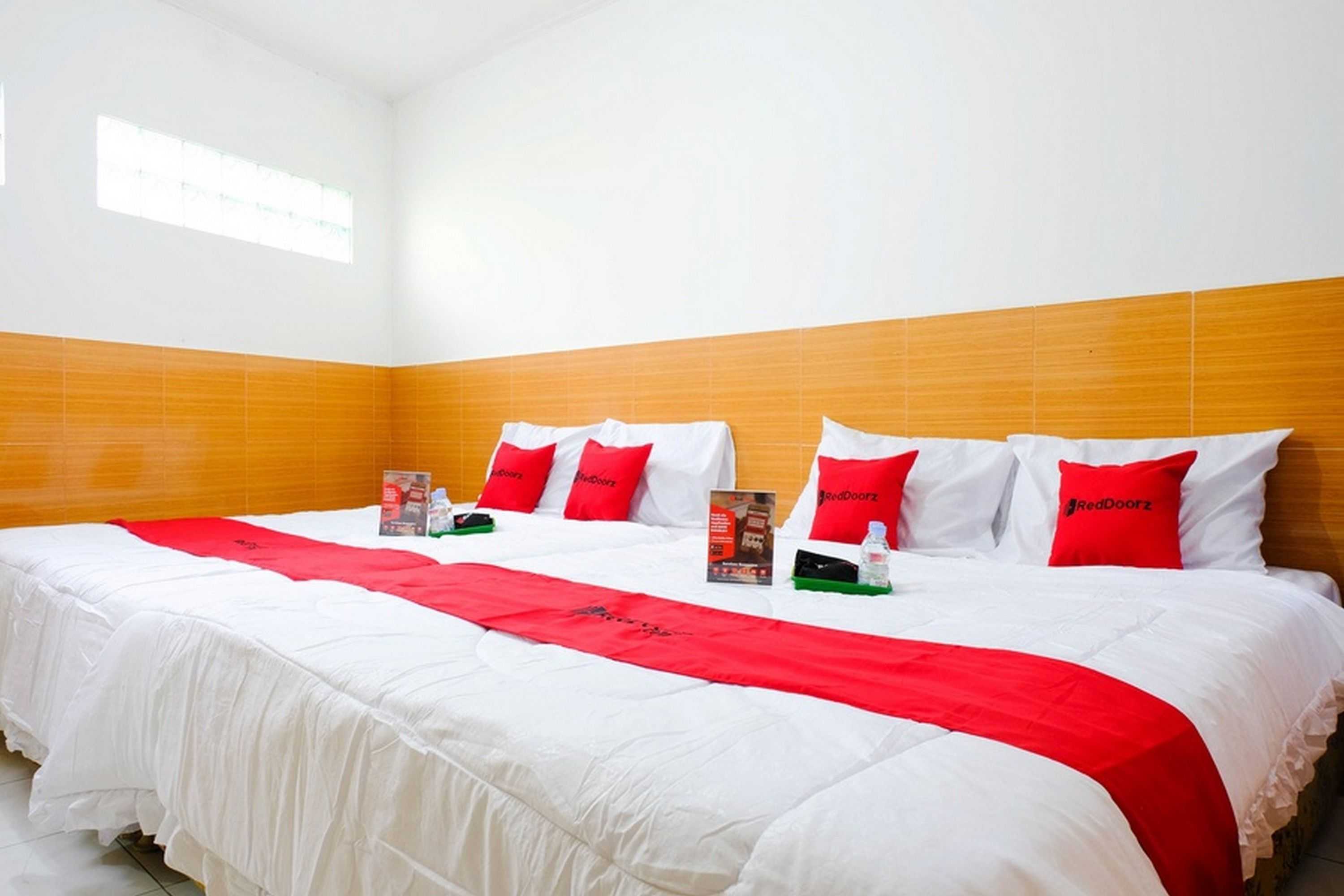 Gift card for Reddoorz Near Stab Syailendra Kopeng Gift card for Reddoorz Near Stab Syailendra Kopeng