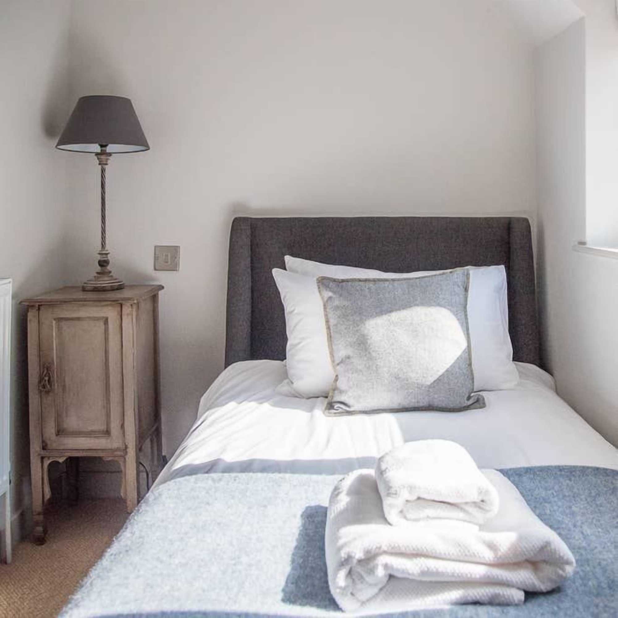 Gift card for Crown Cottage, Orford - Prime Orford Location Gift card for Crown Cottage, Orford - Prime Orford Location