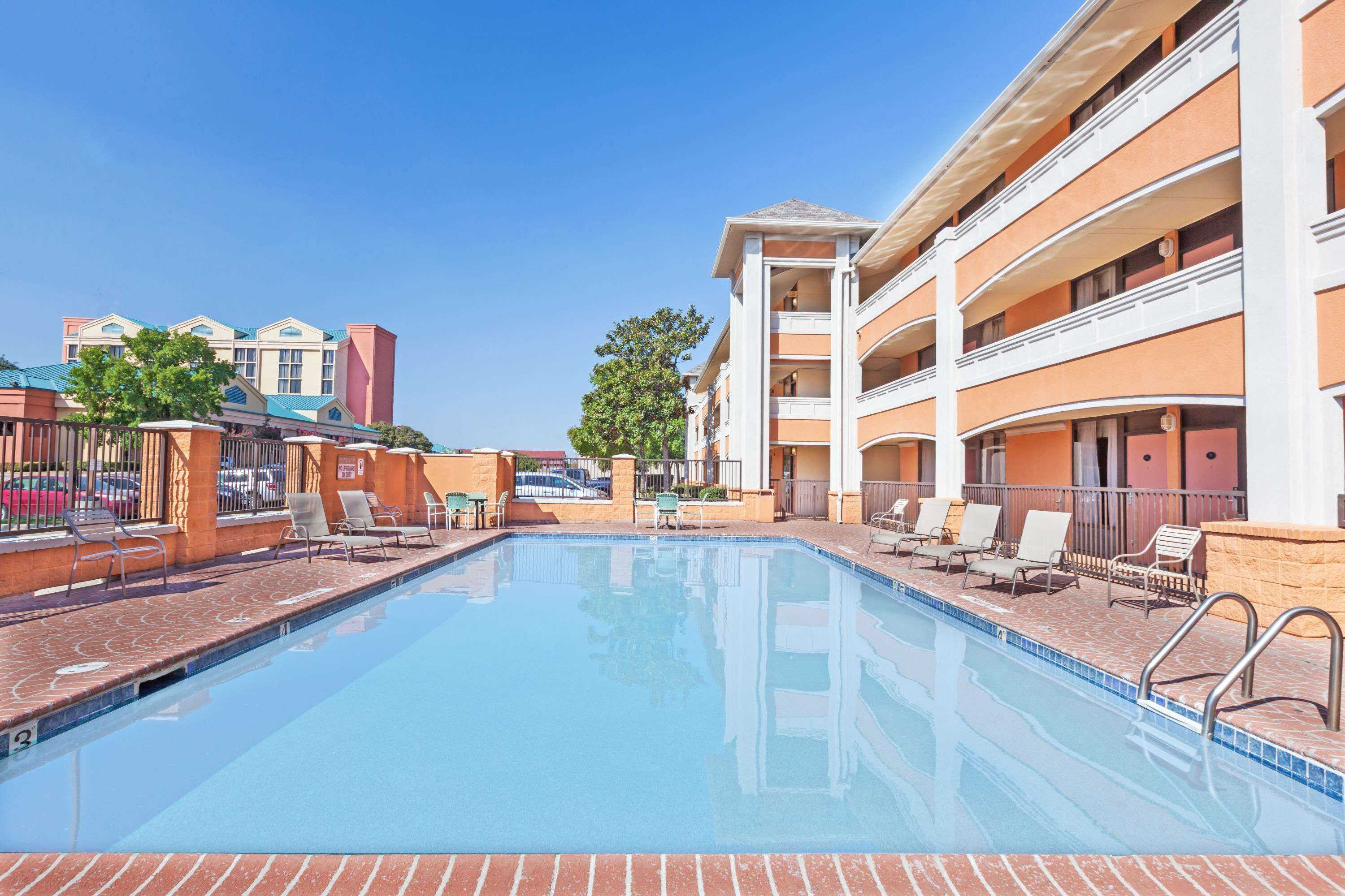 Gift card for Days Inn by Wyndham Irving Grapevine Dfw Airport North Gift card for Days Inn by Wyndham Irving Grapevine Dfw Airport North