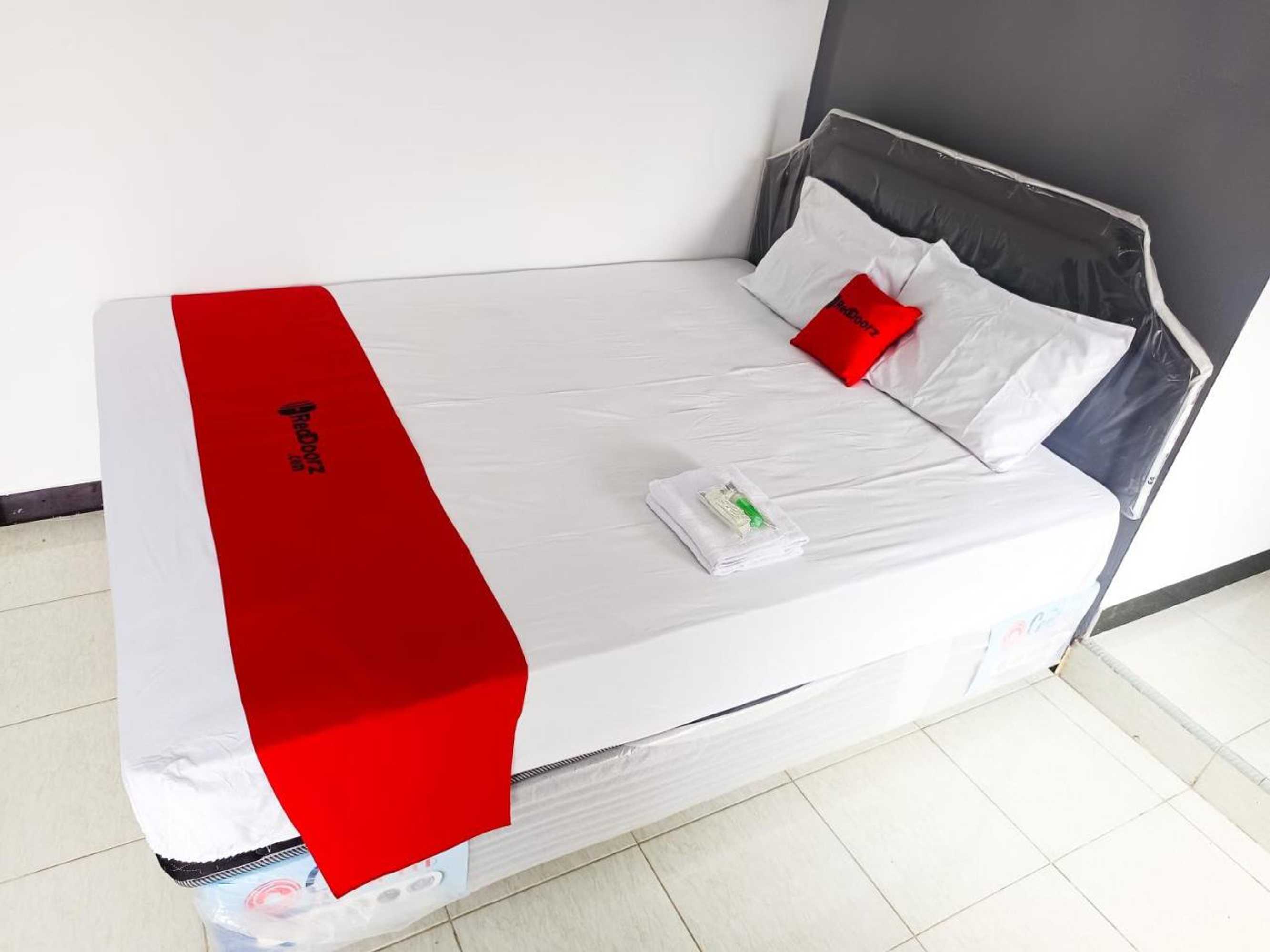 Gift card for Reddoorz at Brawijaya Central Kampung Inggris