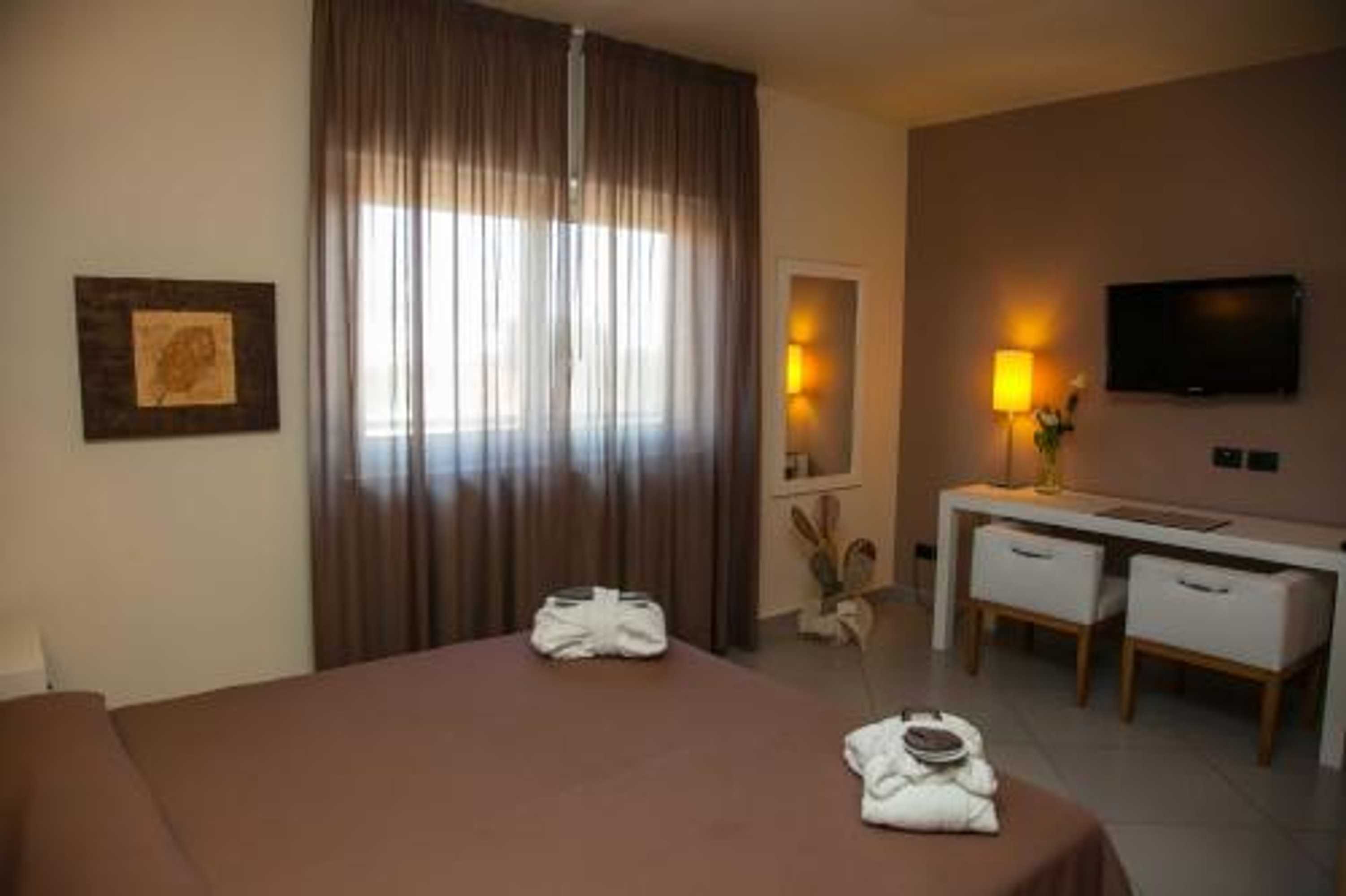 Gift card for 4 Spa Resort Hotel Gift card for 4 Spa Resort Hotel