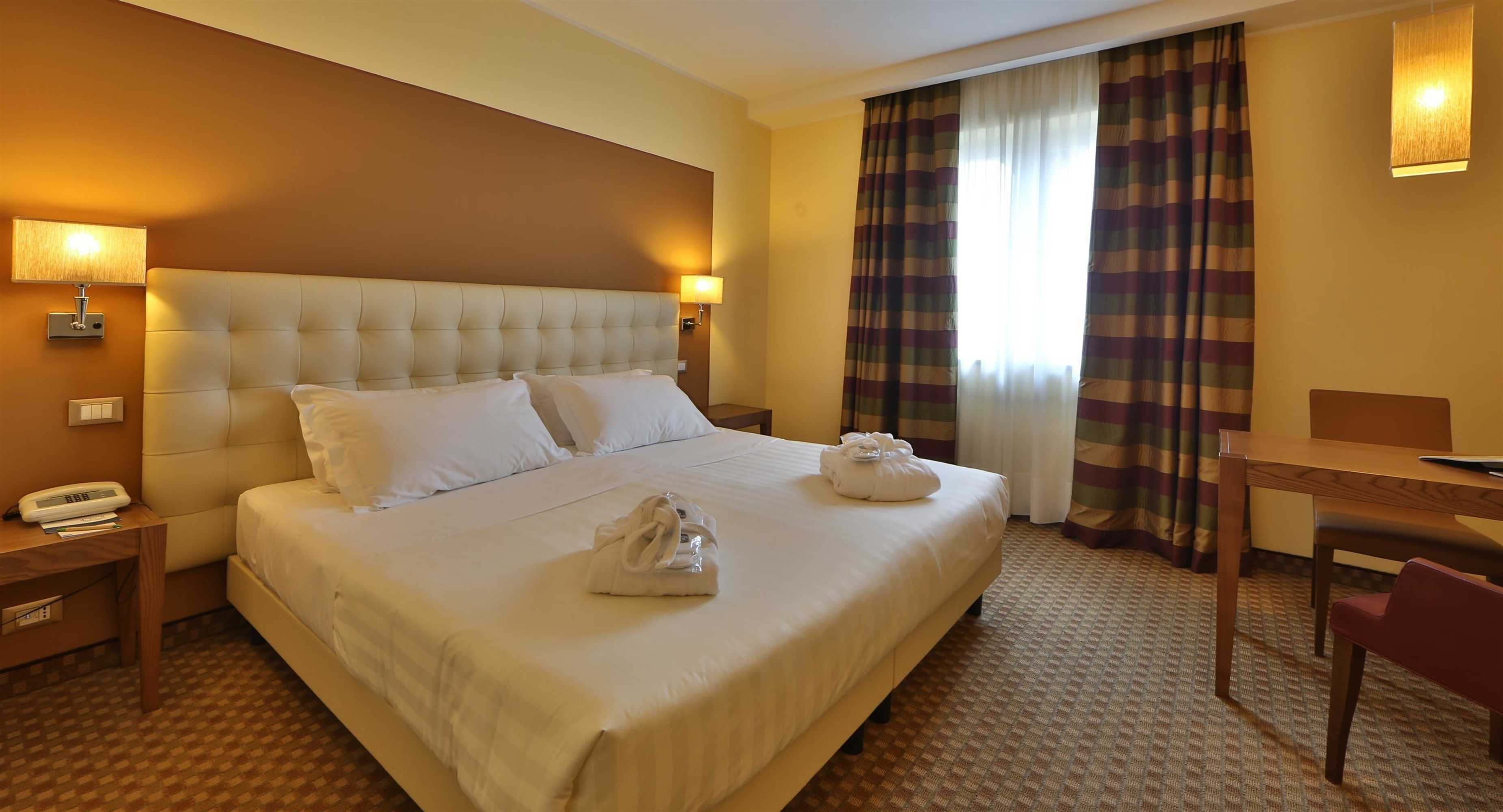 Gift card for Best Western Grand Hotel Guinigi Gift card for Best Western Grand Hotel Guinigi