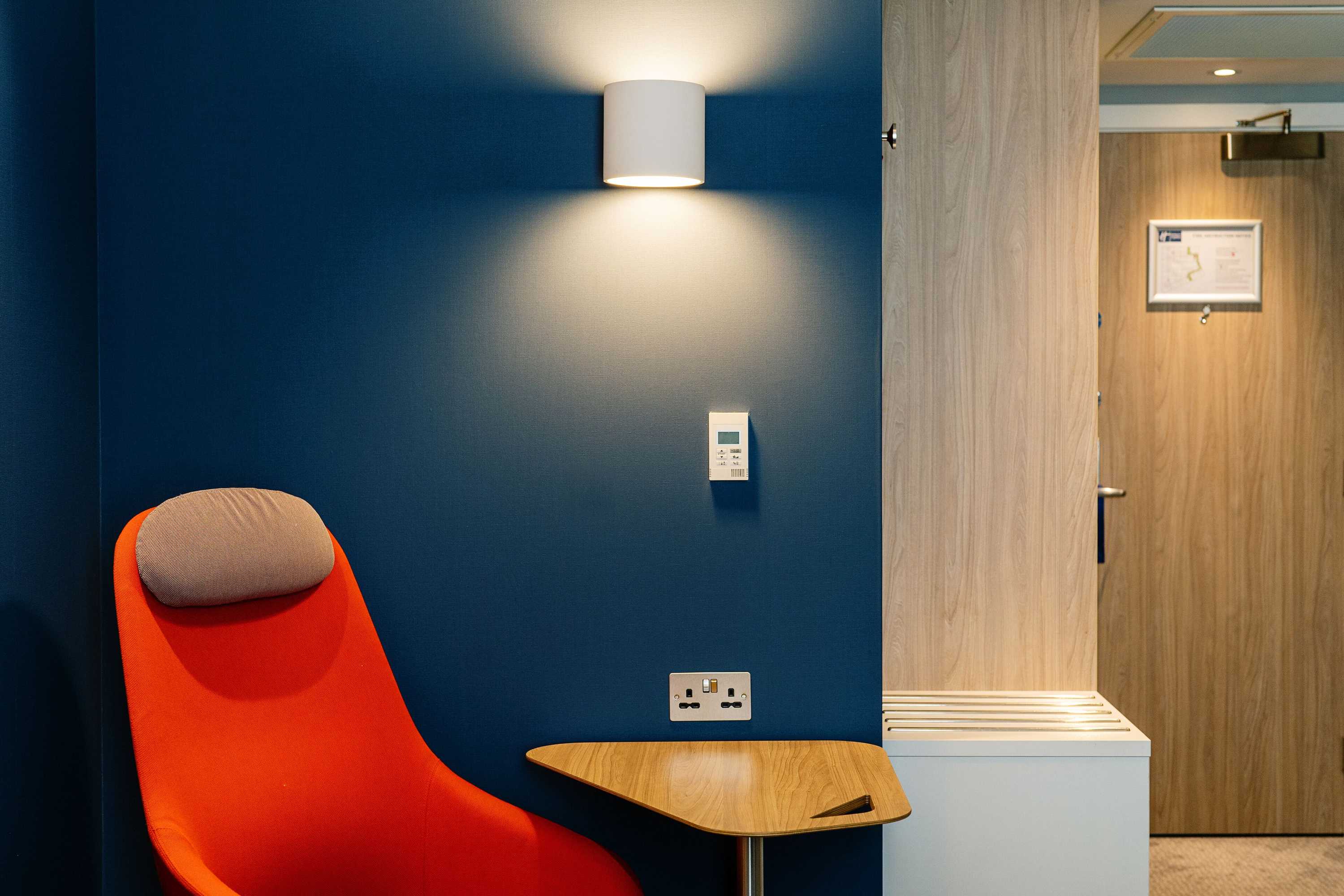 Gift card for Holiday Inn Express Almere by Ihg Gift card for Holiday Inn Express Almere by Ihg
