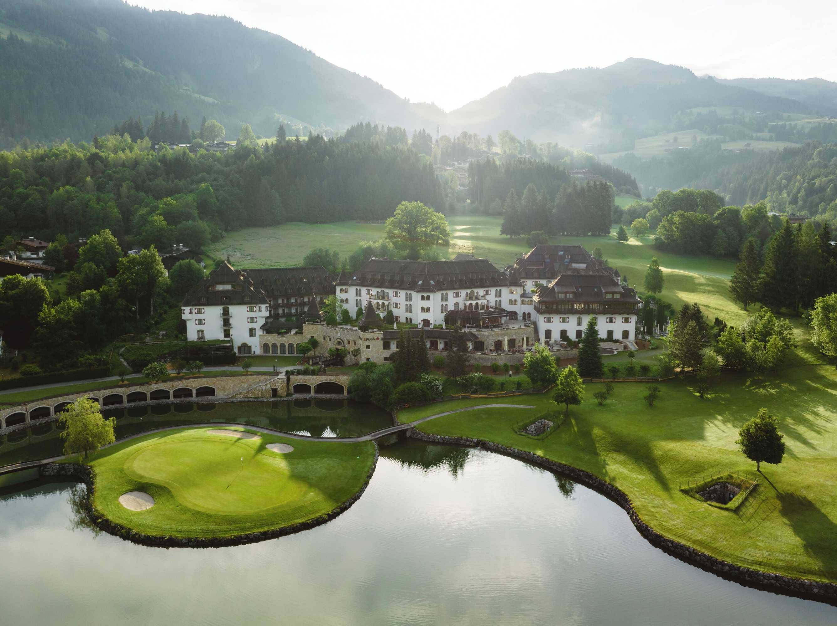 Gift card for Schlosshotel Kitzbühel – The Spa Momentum by A-Rosa Collection Gift card for Schlosshotel Kitzbühel – The Spa Momentum by A-Rosa Collection