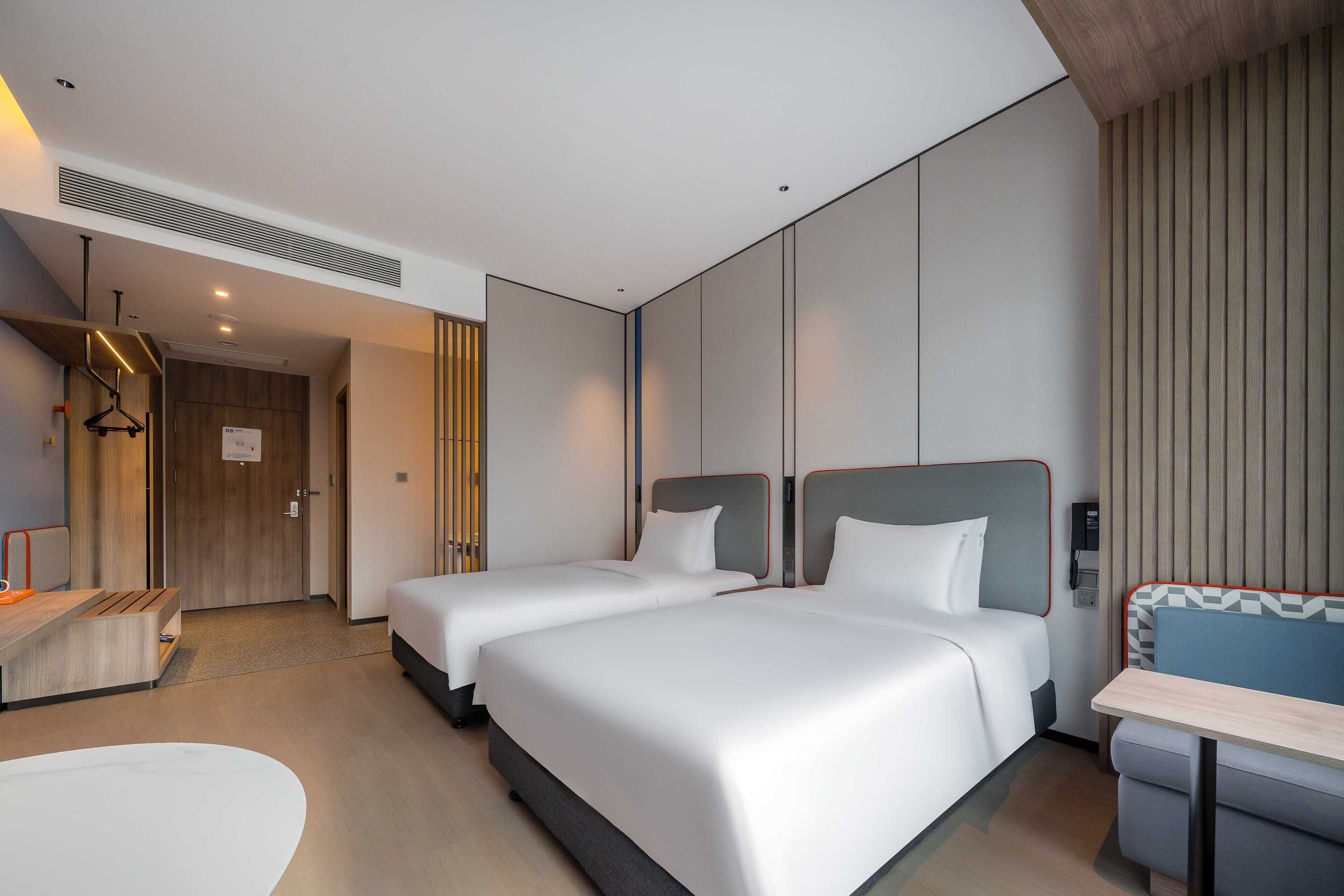 Gift card for Holiday Inn Express Jiangmen East Station by Ihg Gift card for Holiday Inn Express Jiangmen East Station by Ihg