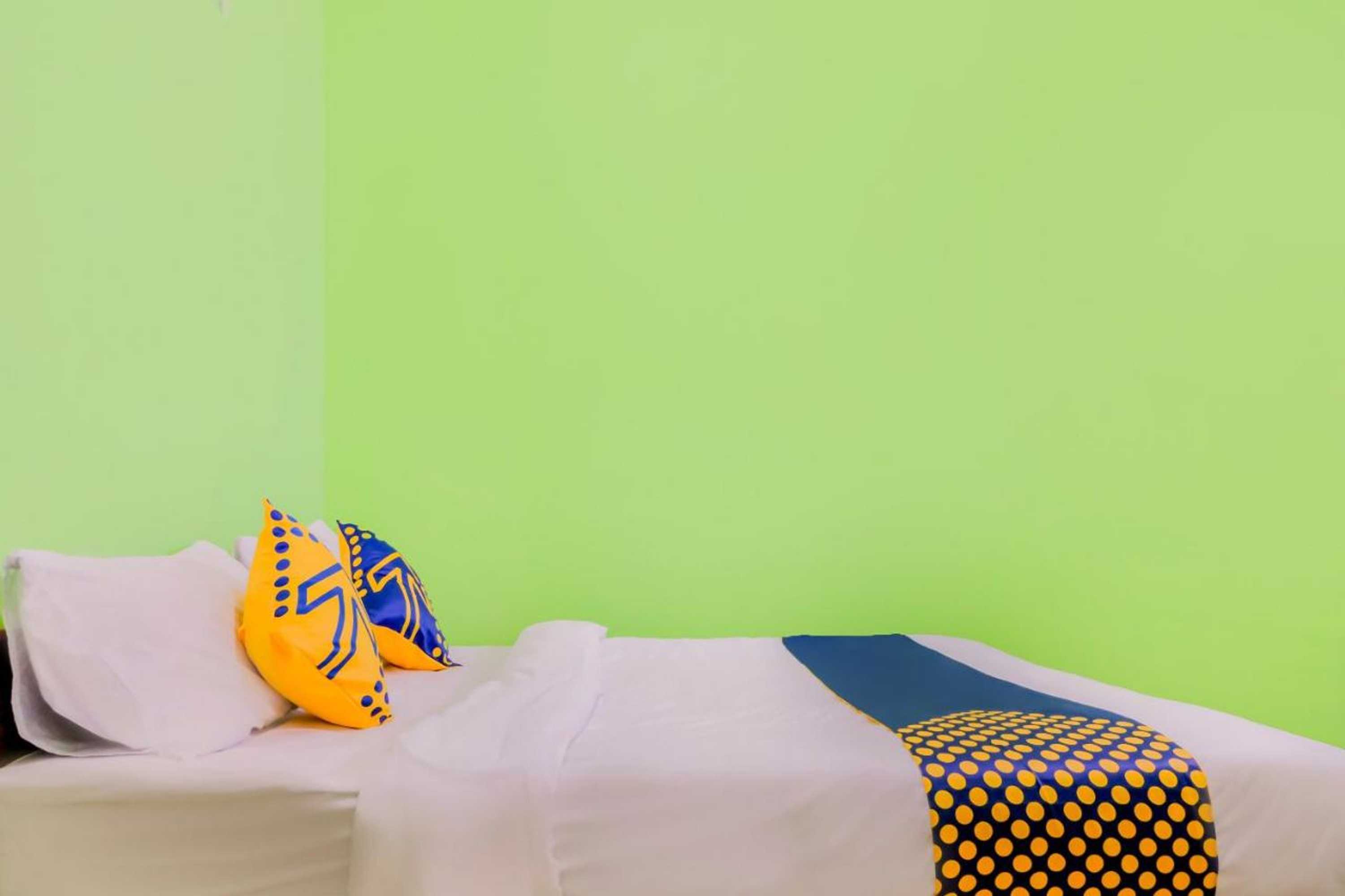 Gift card for Super Oyo 1759 Family Residence