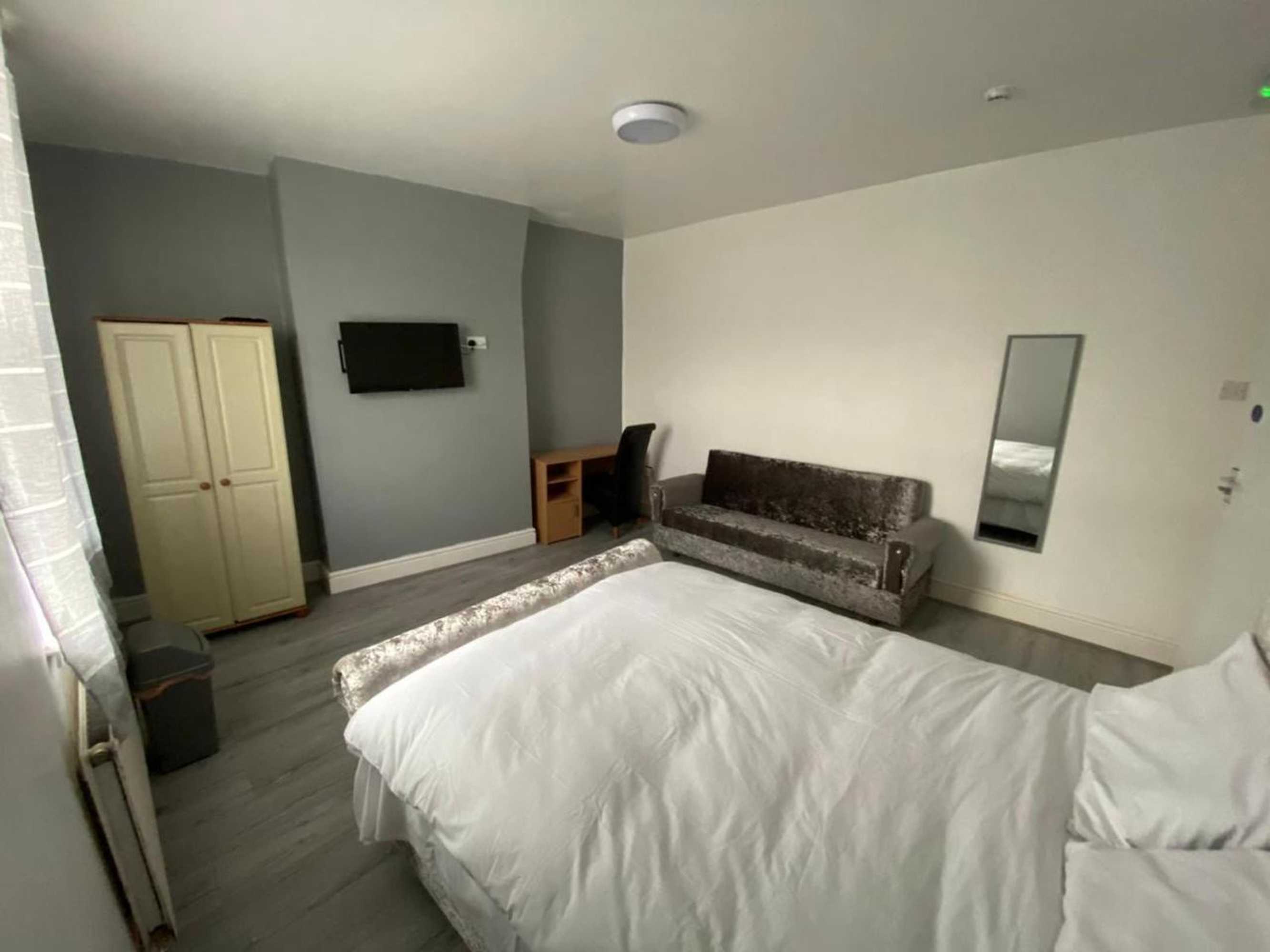 Gift card for Glorious Catering & Restaurant Bnb