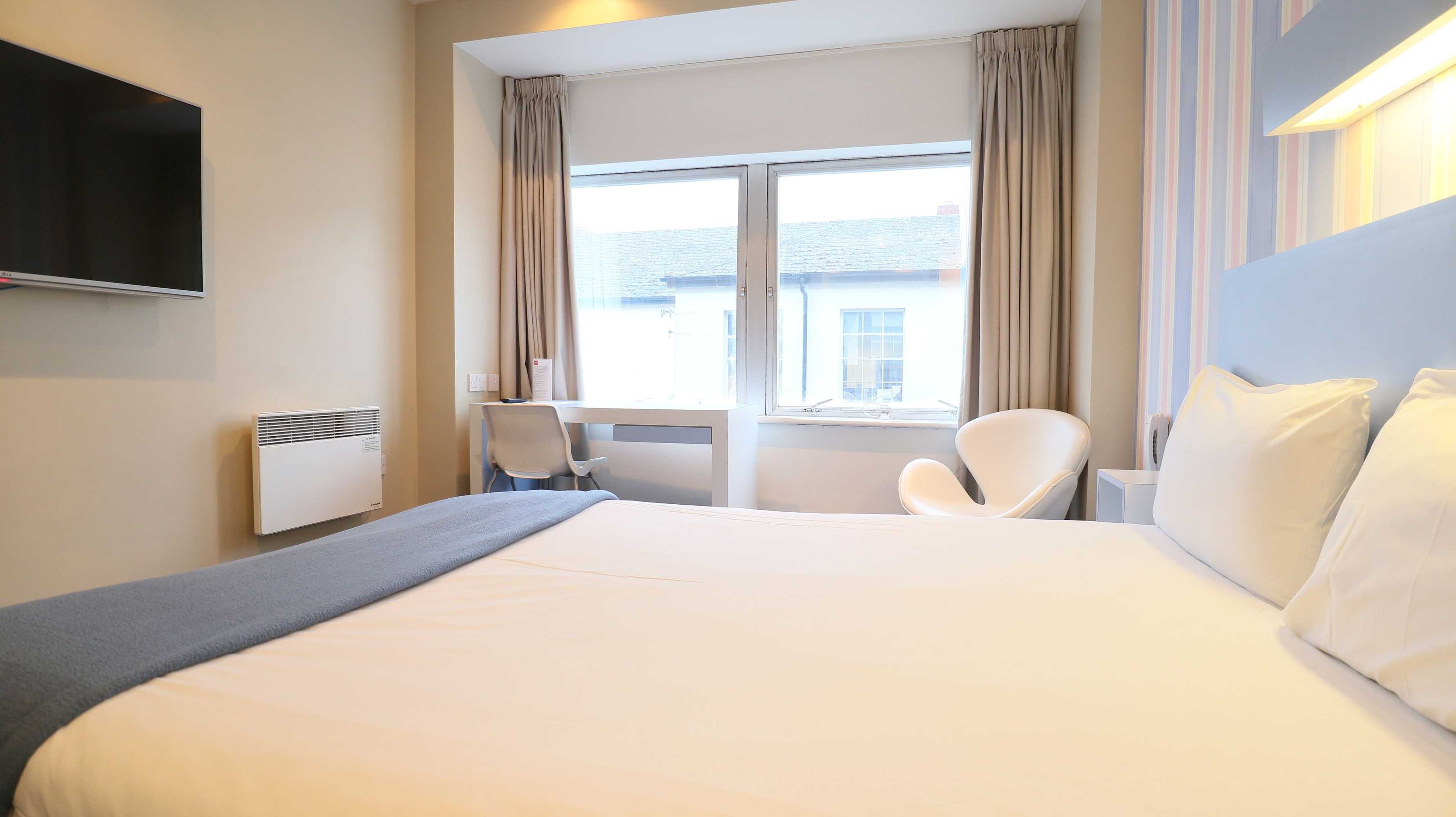 Gift card for Citrus Hotel Cheltenham by Compass Hospitality Gift card for Citrus Hotel Cheltenham by Compass Hospitality