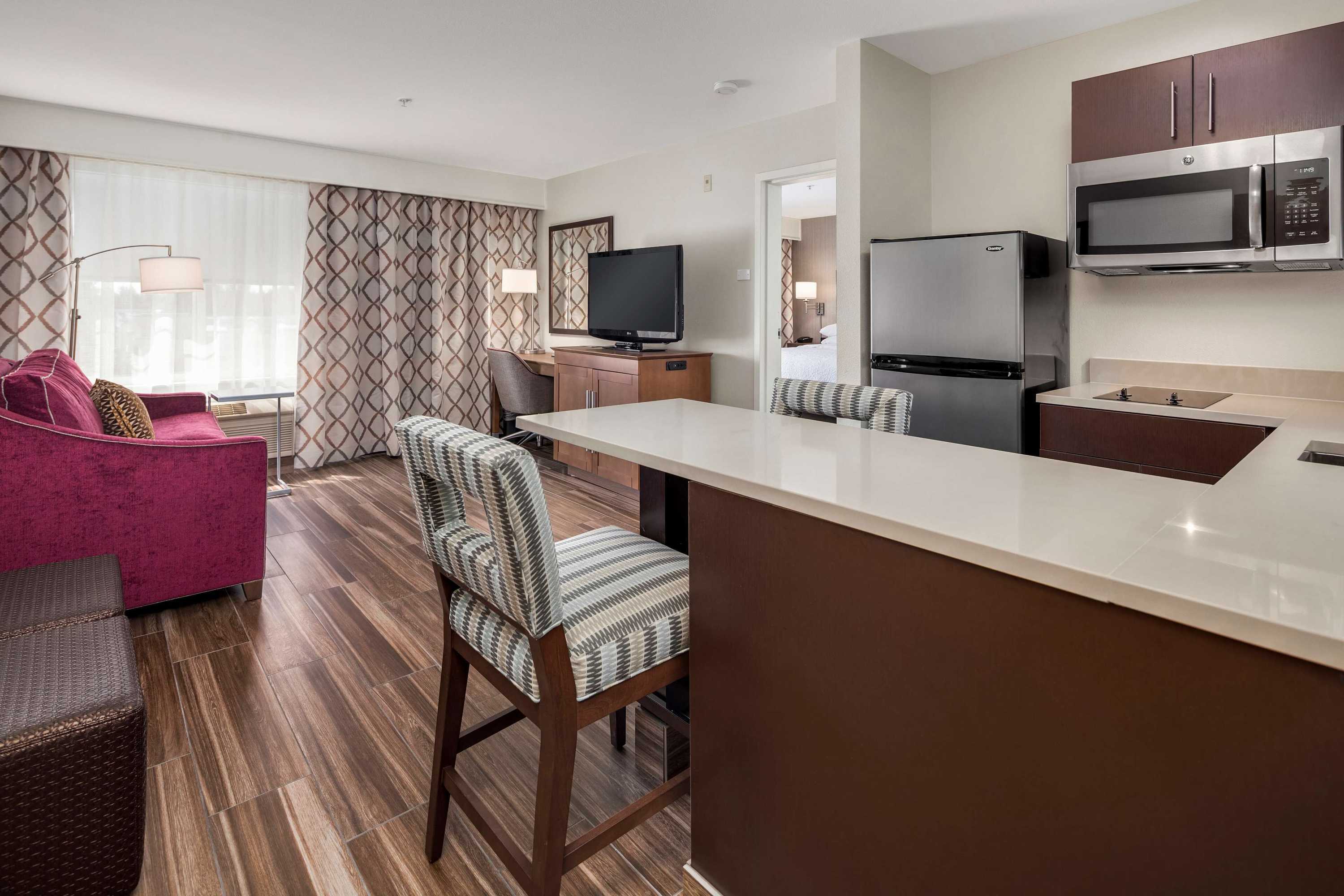 Gift card for Hampton Inn & Suites Seattle-North/lynnwood Gift card for Hampton Inn & Suites Seattle-North/lynnwood