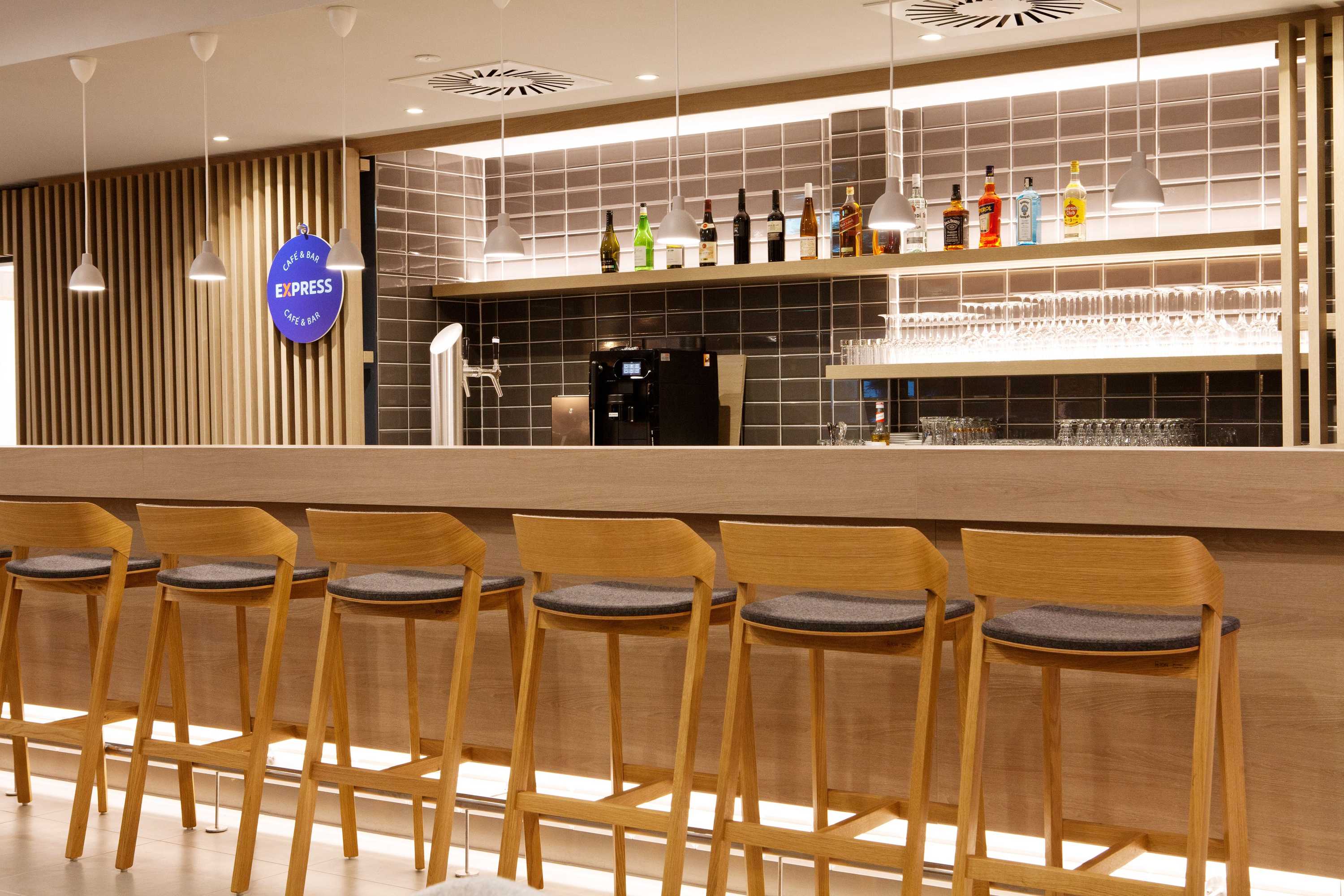 Gift card for Holiday Inn Express Ringsheim by Ihg Gift card for Holiday Inn Express Ringsheim by Ihg