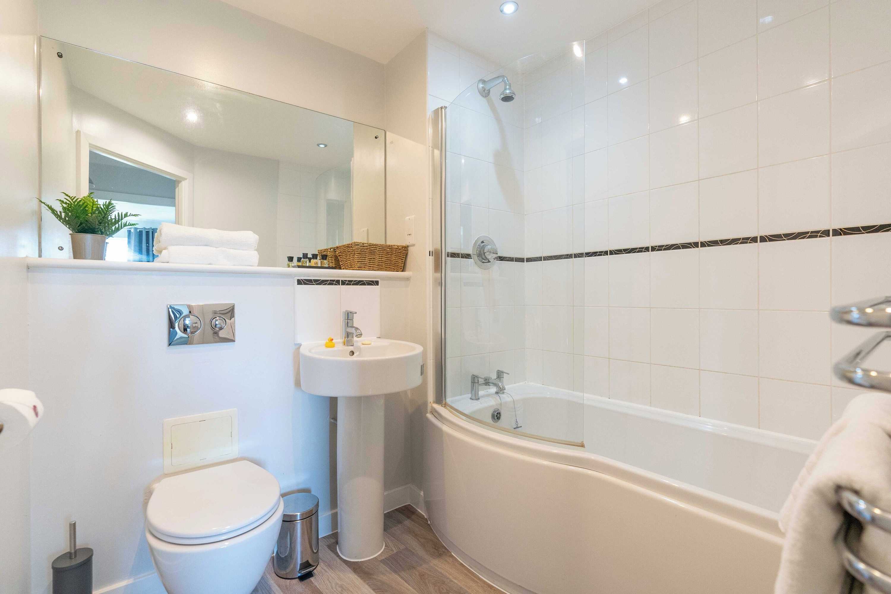 Gift card for Cotels Centro - Central Location, Parking, Fibre Wifi, Smart Tv, Fully Equipped Kitchen Gift card for Cotels Centro - Central Location, Parking, Fibre Wifi, Smart Tv, Fully Equipped Kitchen