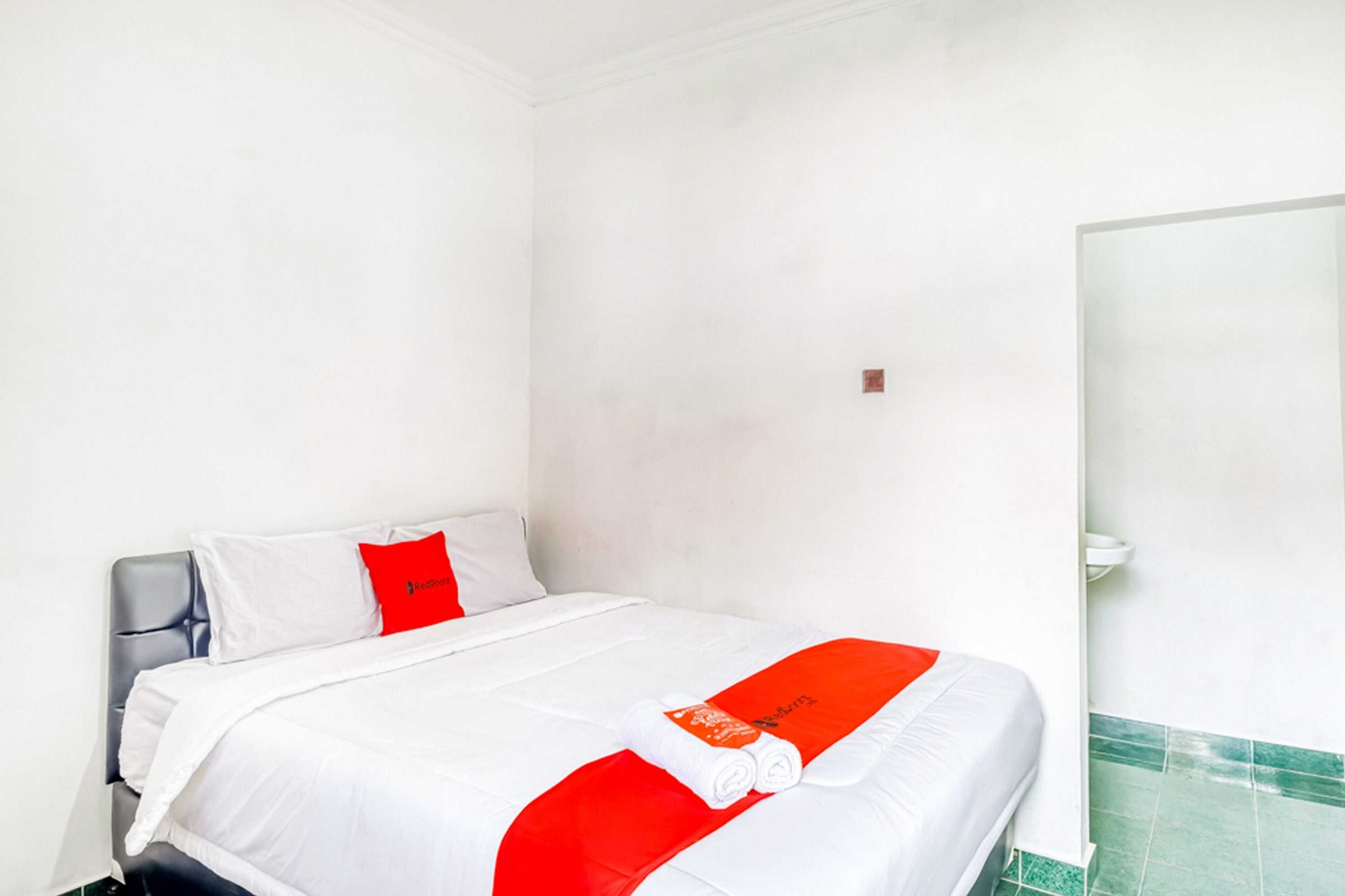 Gift card for Reddoorz Near Wisata Pantai Parangtritis Gift card for Reddoorz Near Wisata Pantai Parangtritis