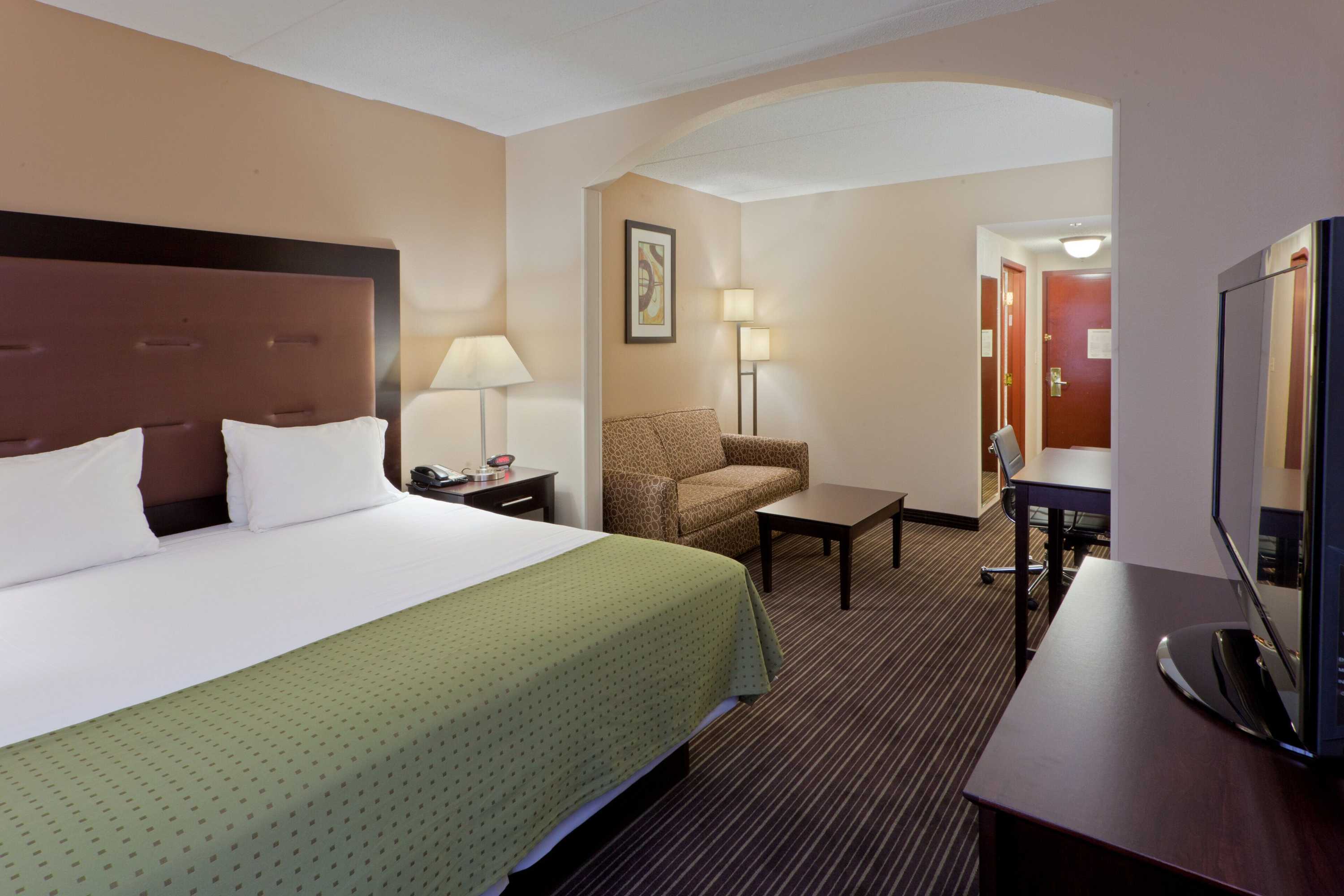Gift card for Holiday Inn Express Suites Charleston by Ihg Gift card for Holiday Inn Express Suites Charleston by Ihg