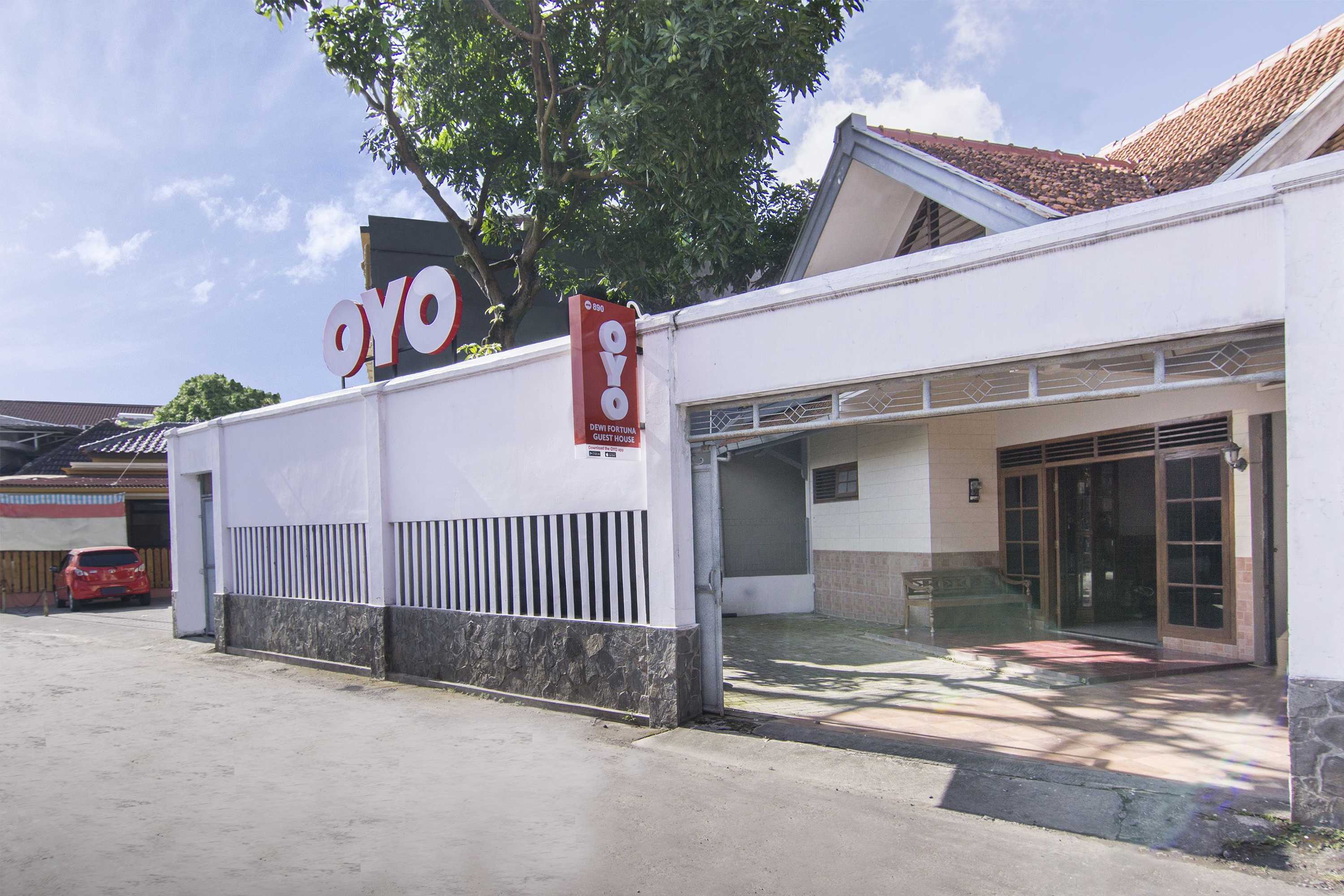 Gift card for Super Oyo 890 Dewi Fortuna Guest House Gift card for Super Oyo 890 Dewi Fortuna Guest House