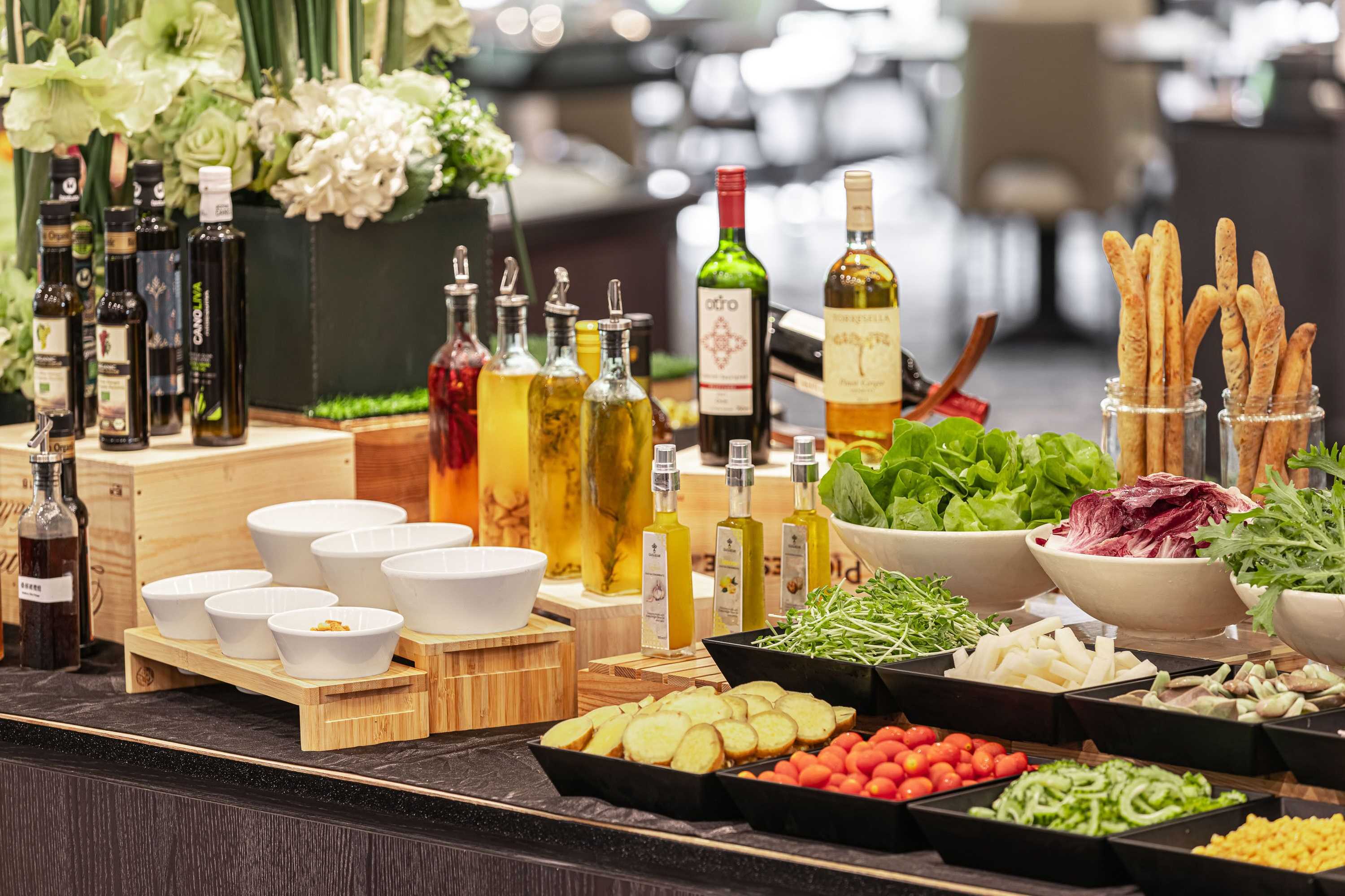 Gift card for Lakeshore Hotel Metropolis