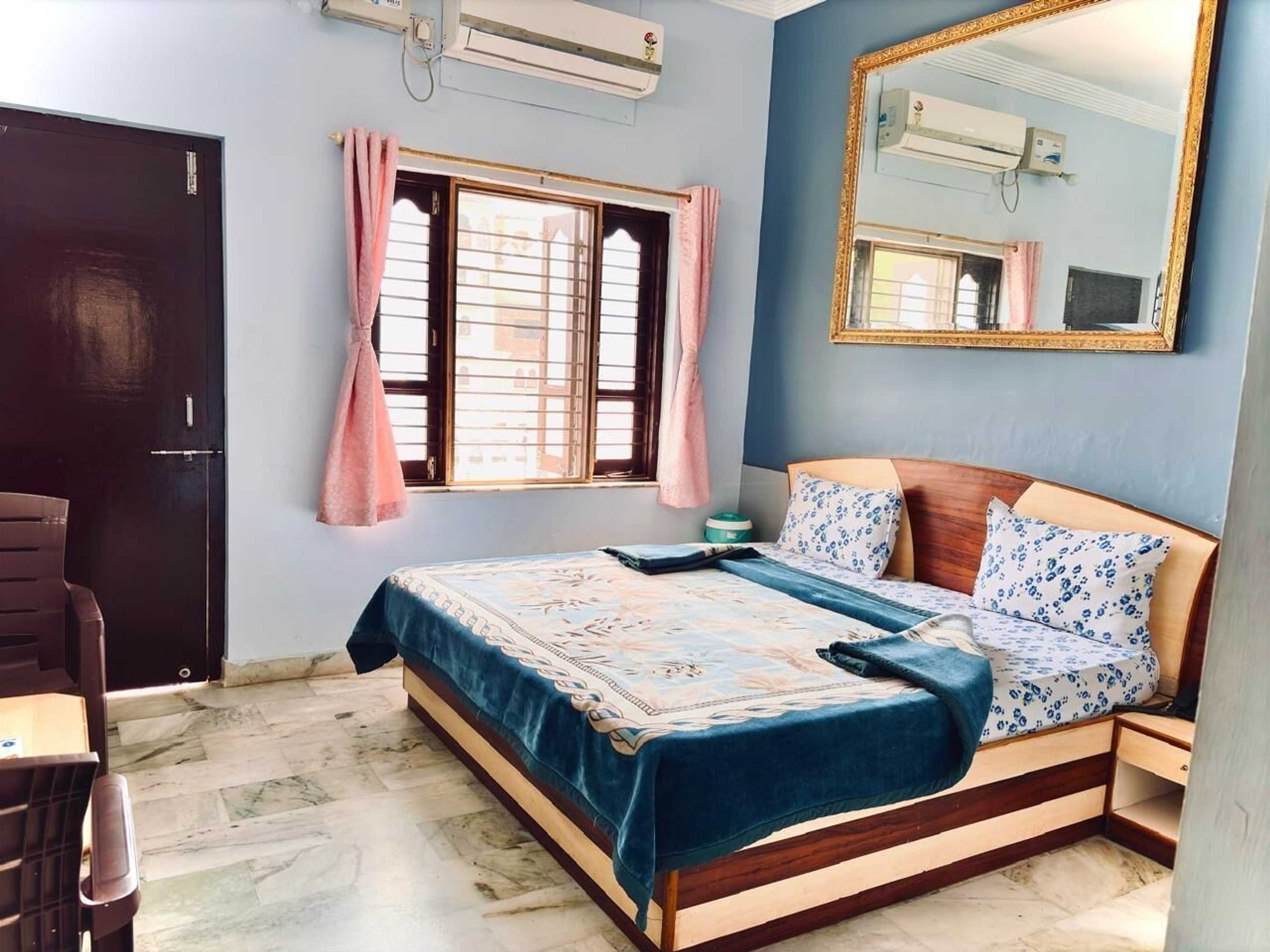 Gift card for Oyo 10499 Hotel Shiv Shakti