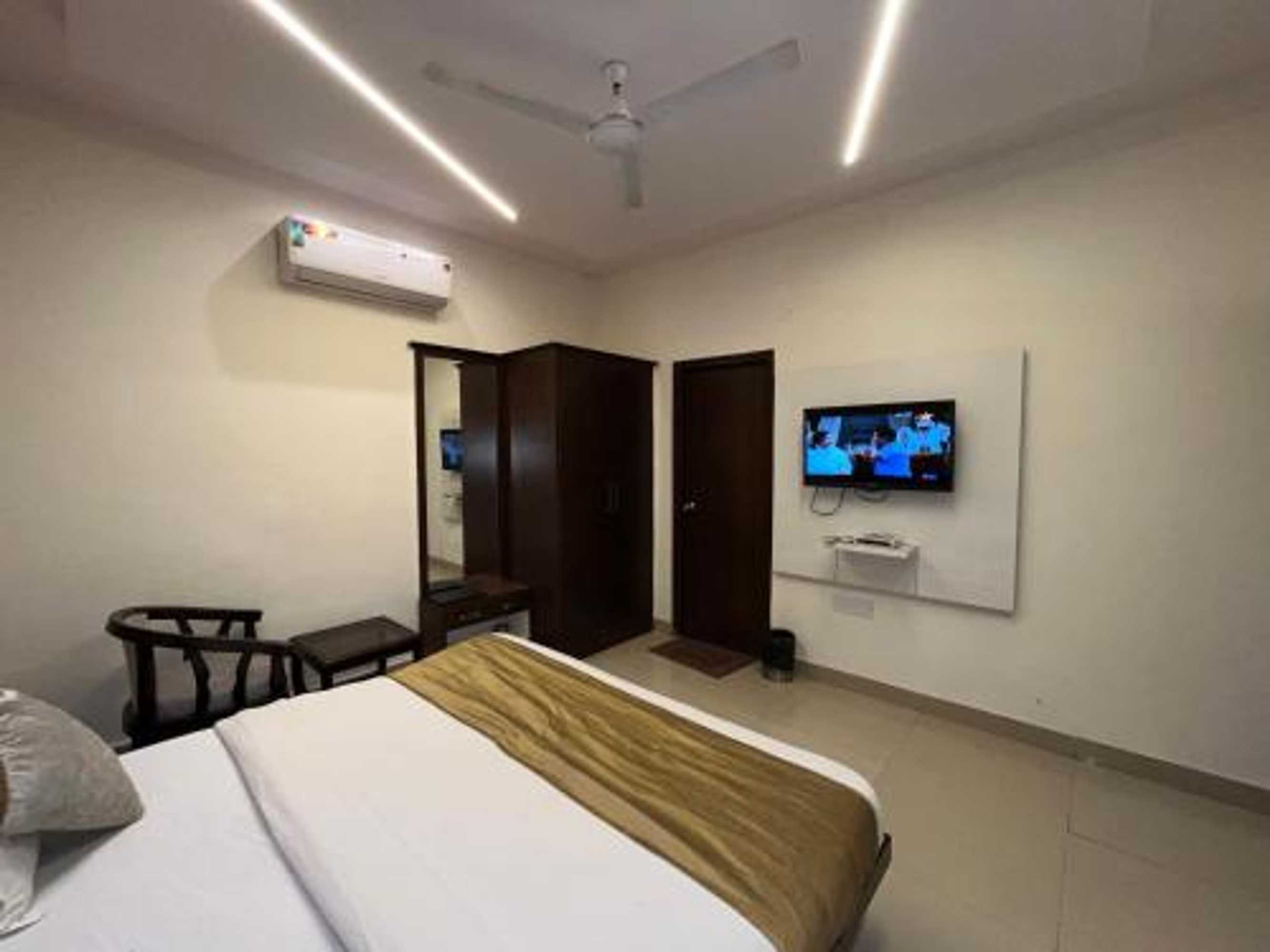 Gift card for Hotel The Benz By Oyo Rooms Gift card for Hotel The Benz By Oyo Rooms