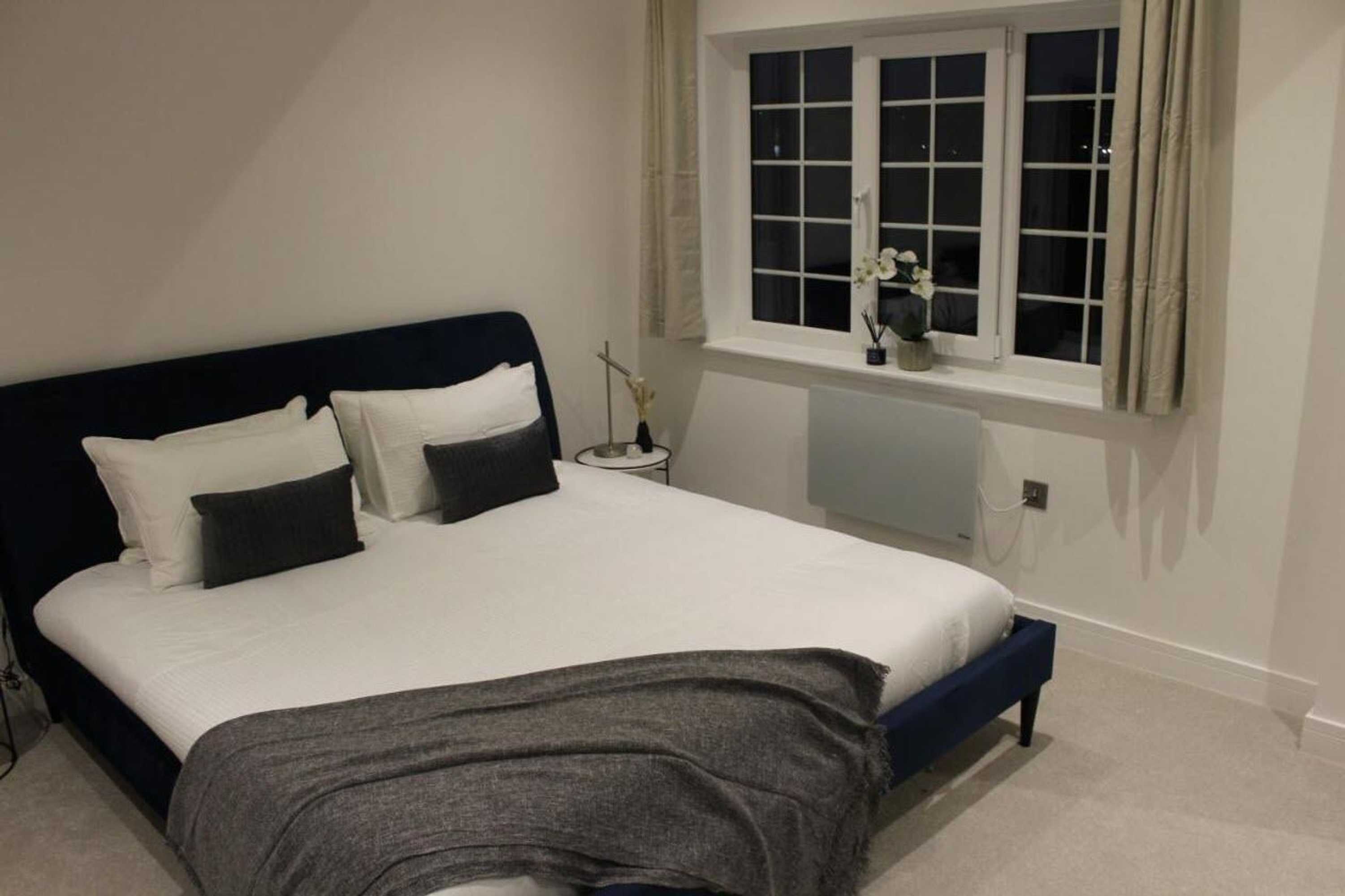 Gift card for Luxury 2 Bed Apartment In Rochester