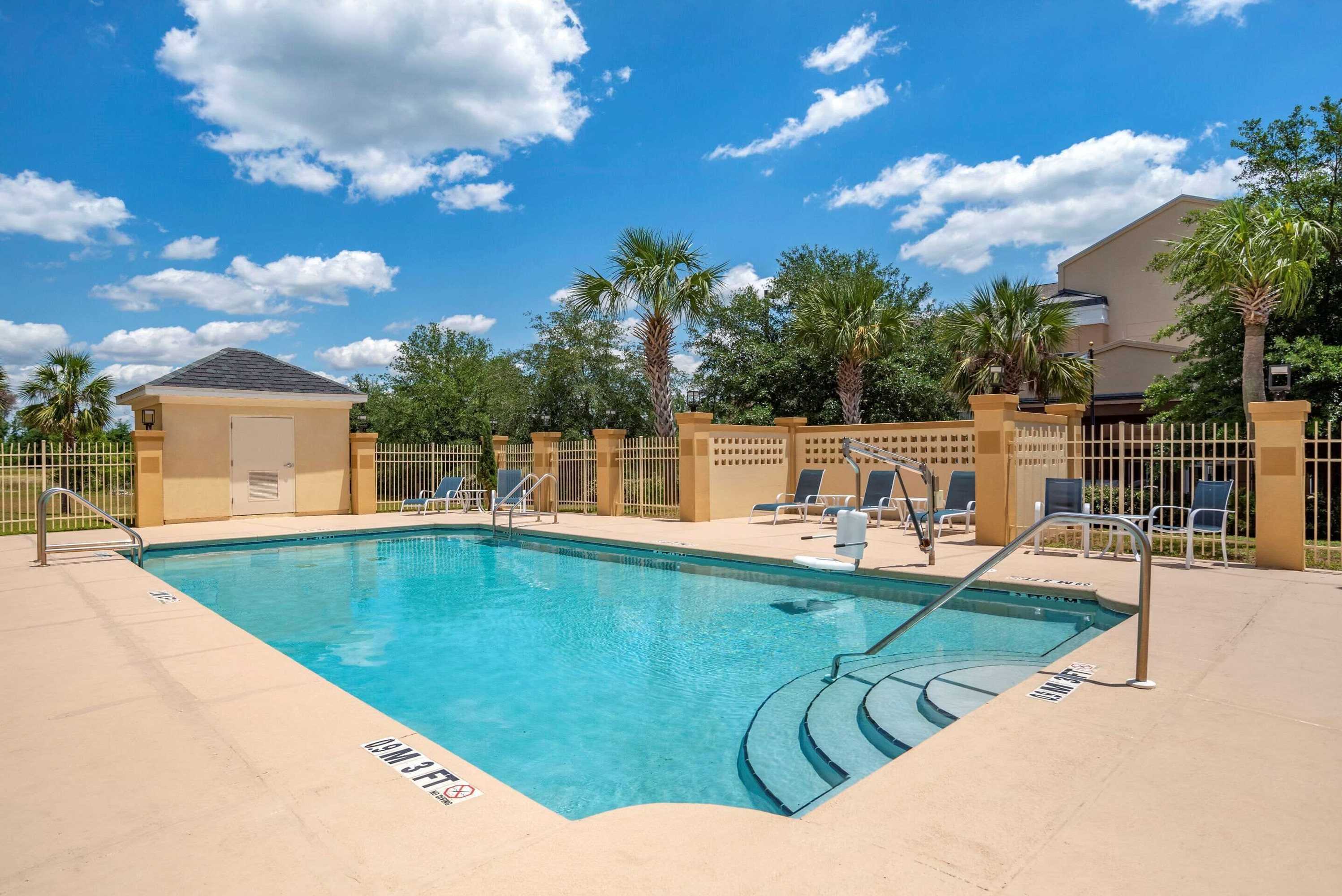 Gift card for Comfort Inn & Suites Marianna I-10