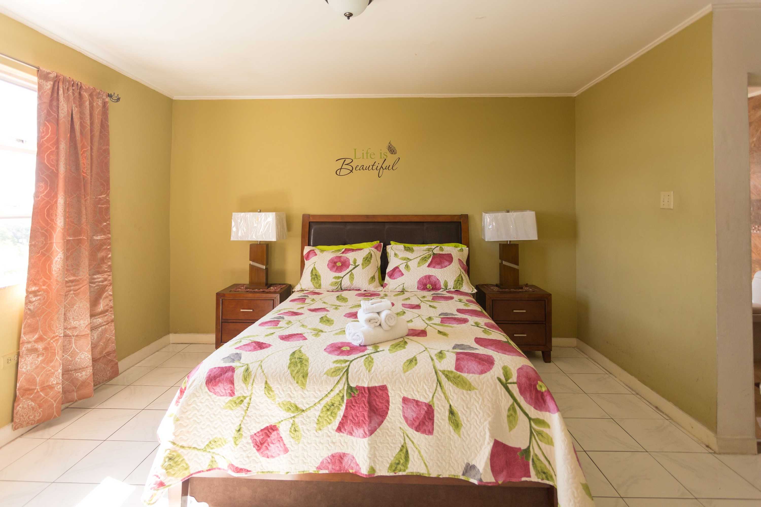 Gift card for Cozy Accommodations - Dorchester City Line Gift card for Cozy Accommodations - Dorchester City Line