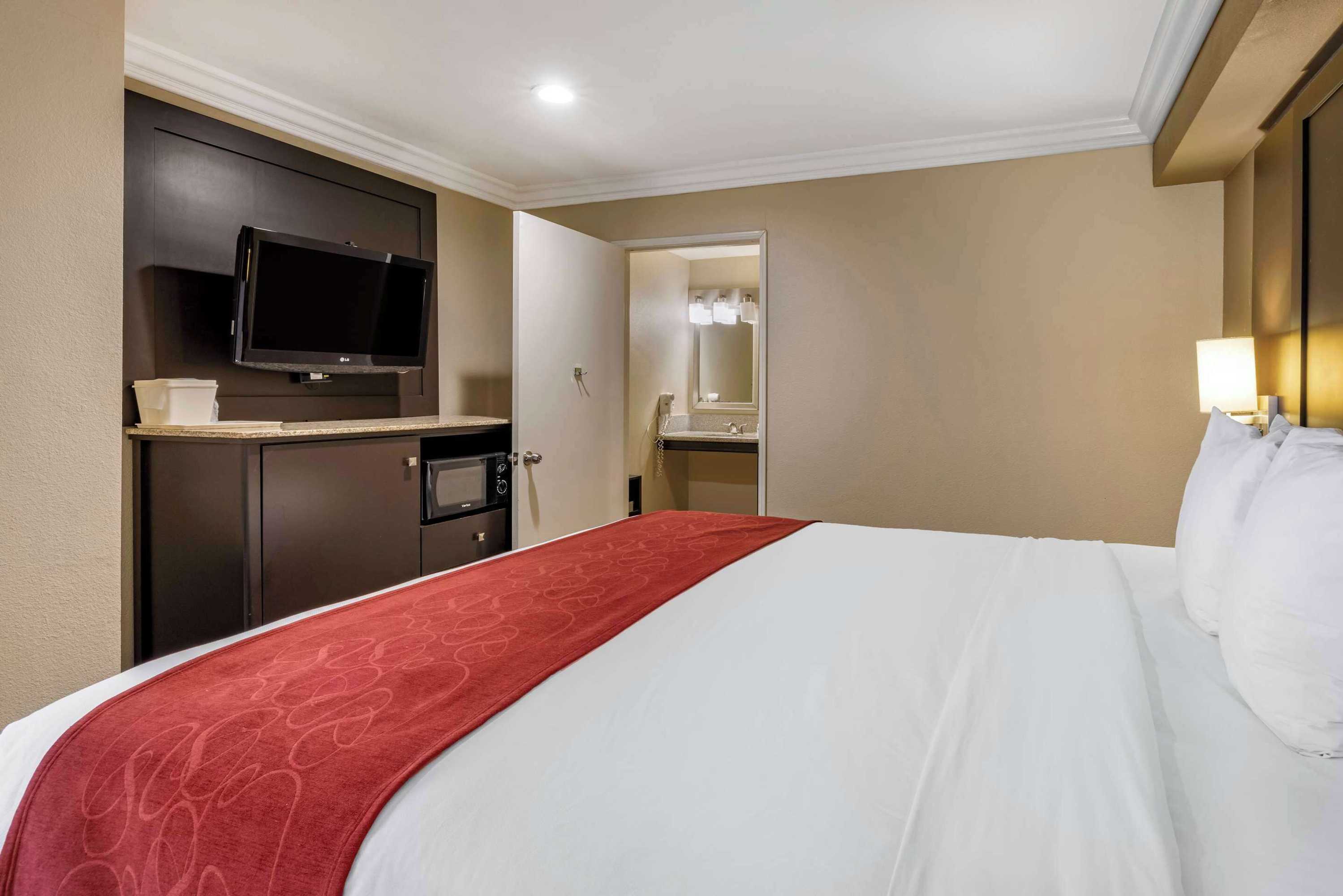 Gift card for Comfort Suites San Clemente Beach Gift card for Comfort Suites San Clemente Beach