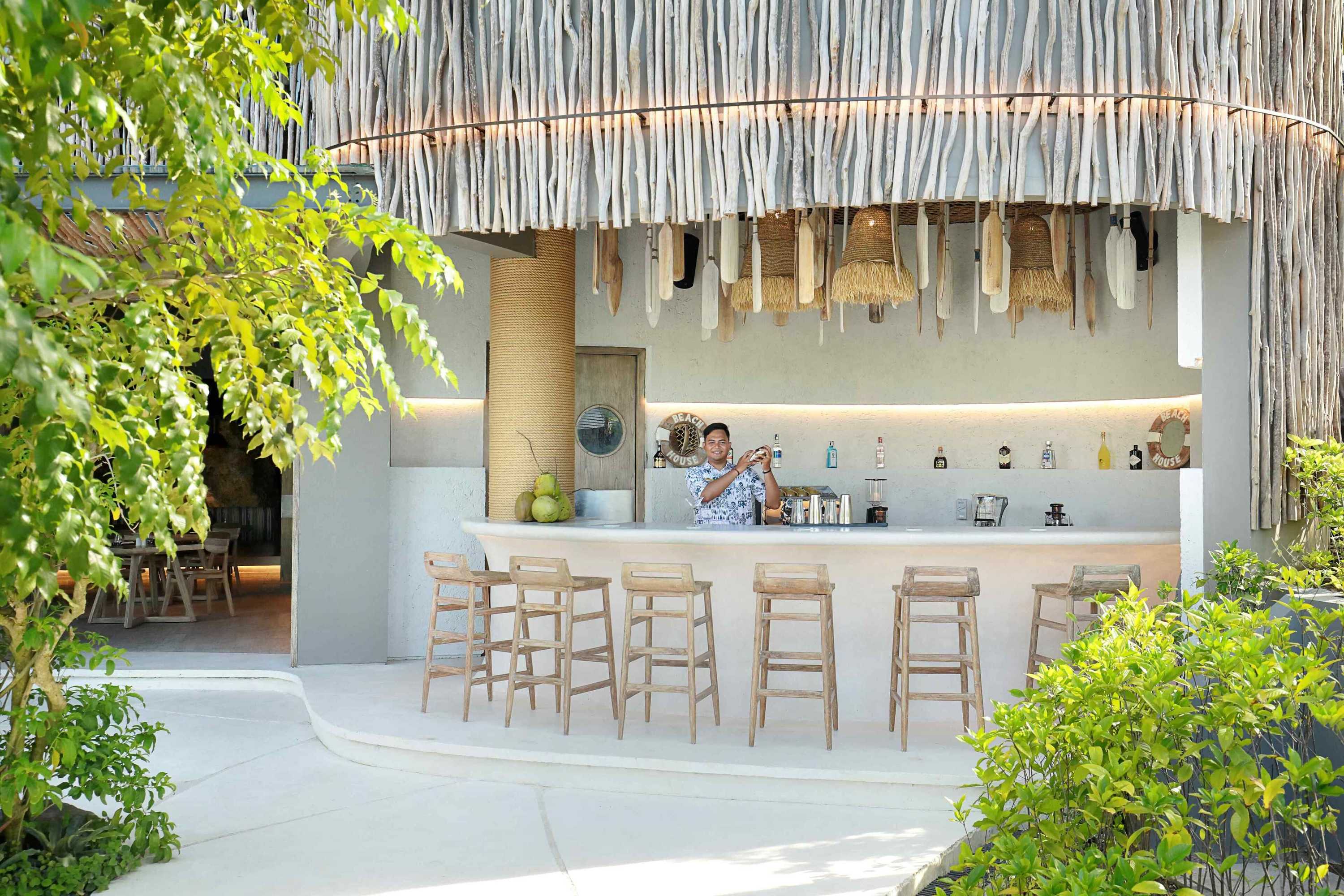 Gift card for Cross Bali Breakers Resort Gift card for Cross Bali Breakers Resort