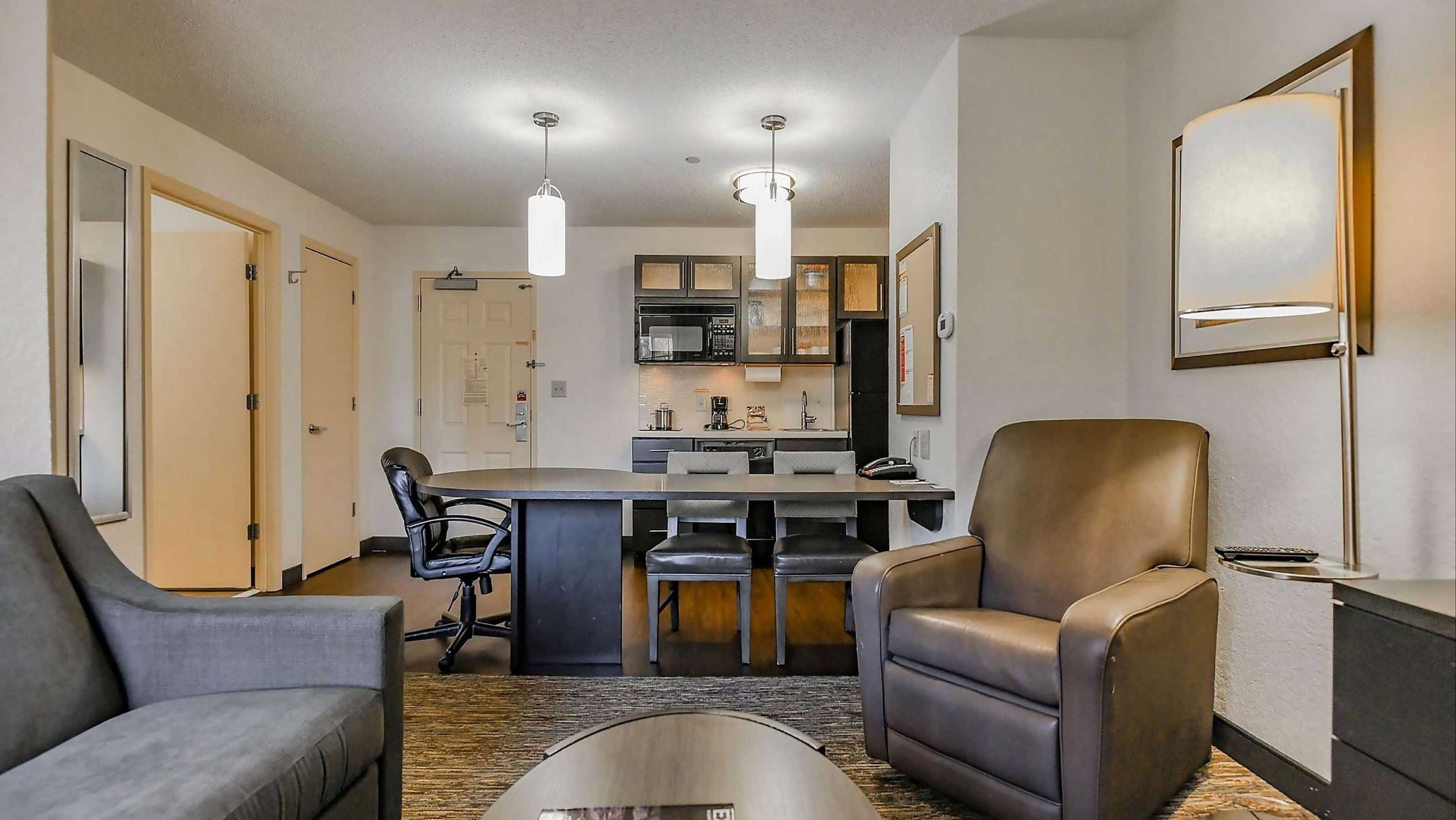 Gift card for Sonesta Simply Suites Chicago O'hare Airport Gift card for Sonesta Simply Suites Chicago O'hare Airport