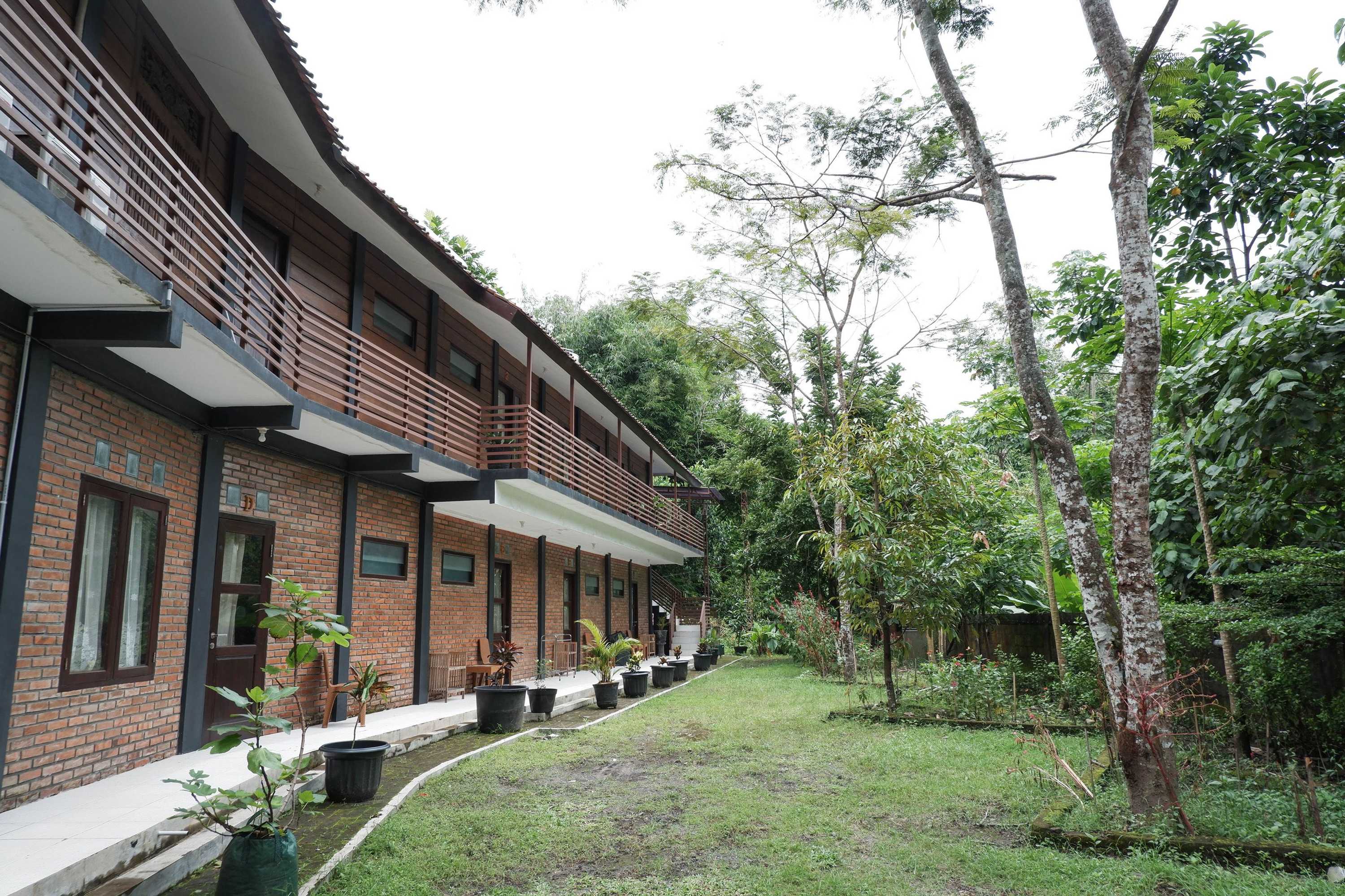 Gift card for Collection O 550 Kebon Krapyak Cottage Syariah Gift card for Collection O 550 Kebon Krapyak Cottage Syariah