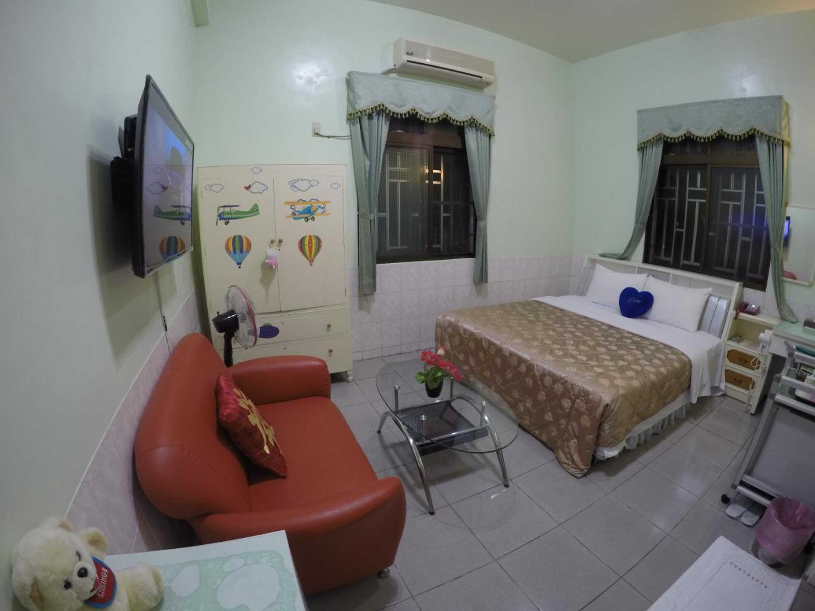 Gift card for Reny Lake Warm Hostel