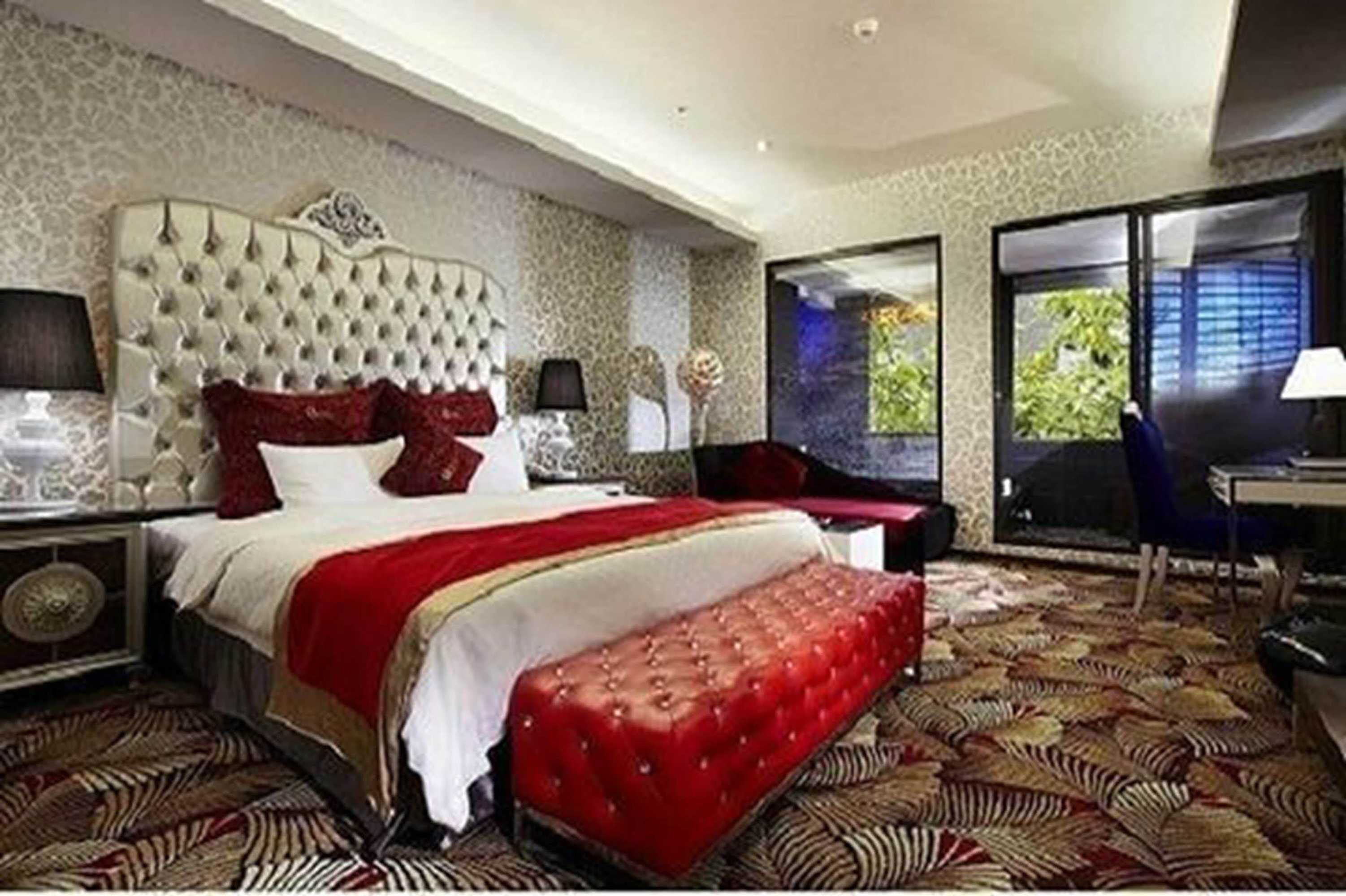 Gift card for Golden Hotspring Hotel