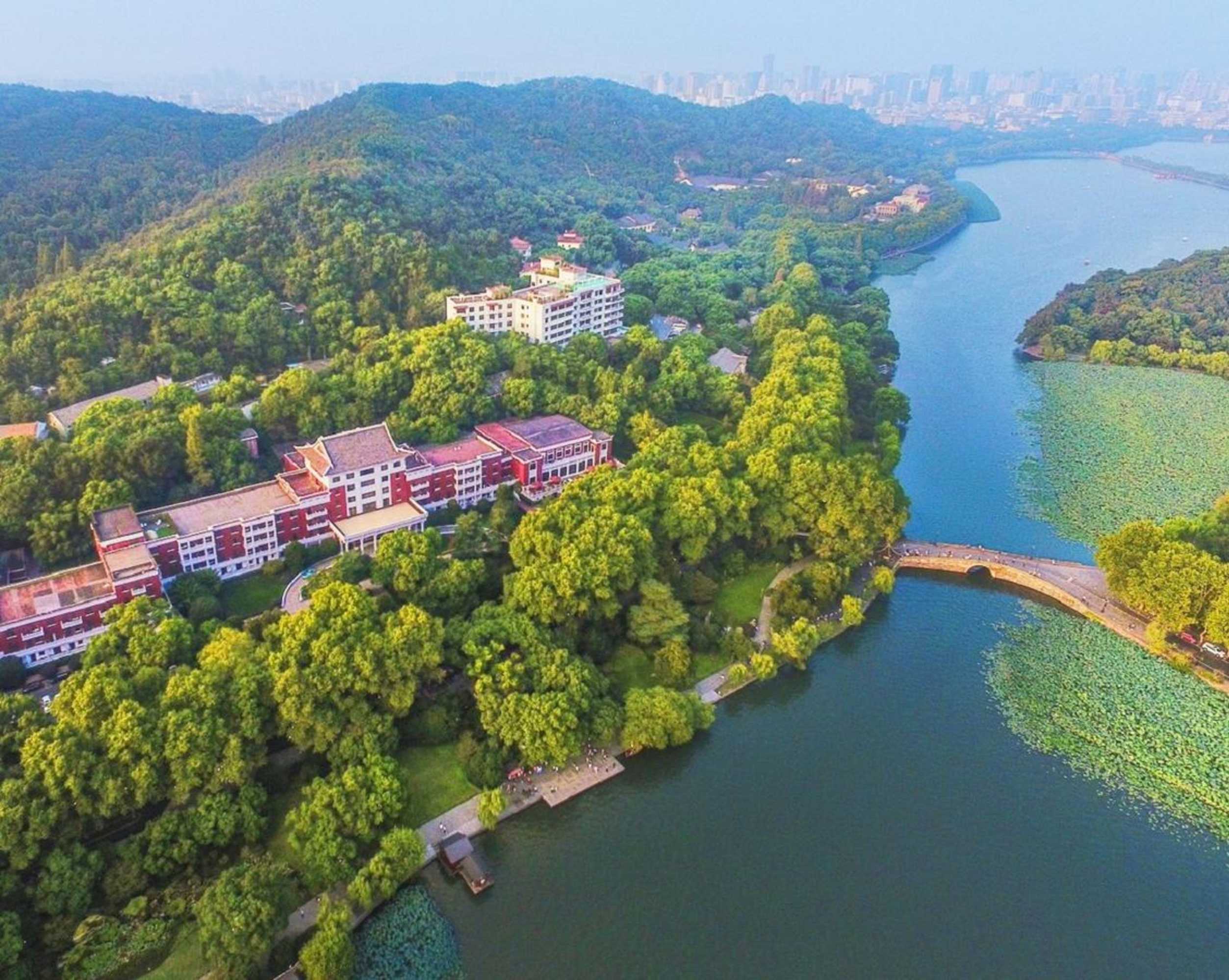Gift card for Shangri-La Hangzhou Gift card for Shangri-La Hangzhou