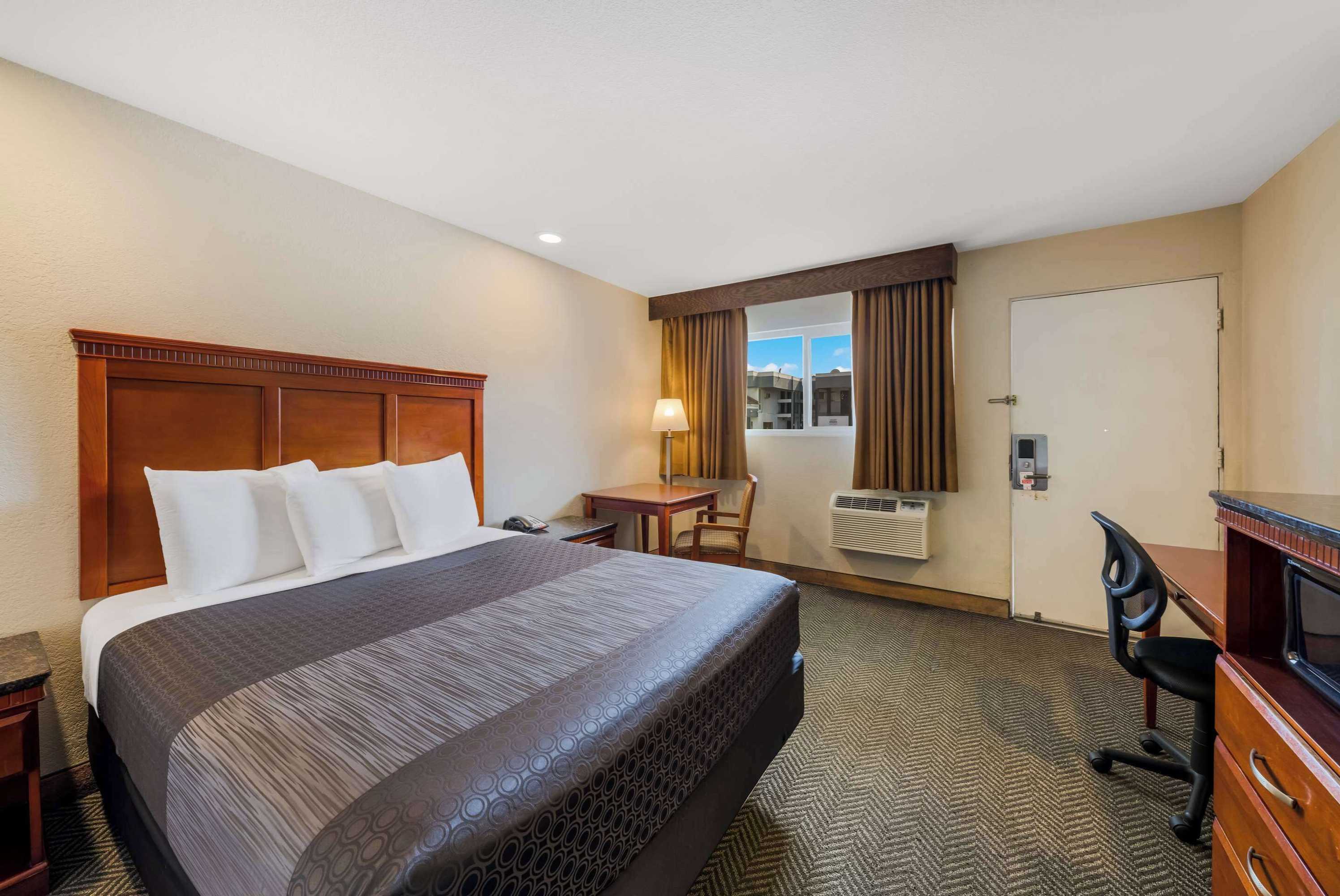 Gift card for Rodeway Inn South San Francisco Airport Gift card for Rodeway Inn South San Francisco Airport