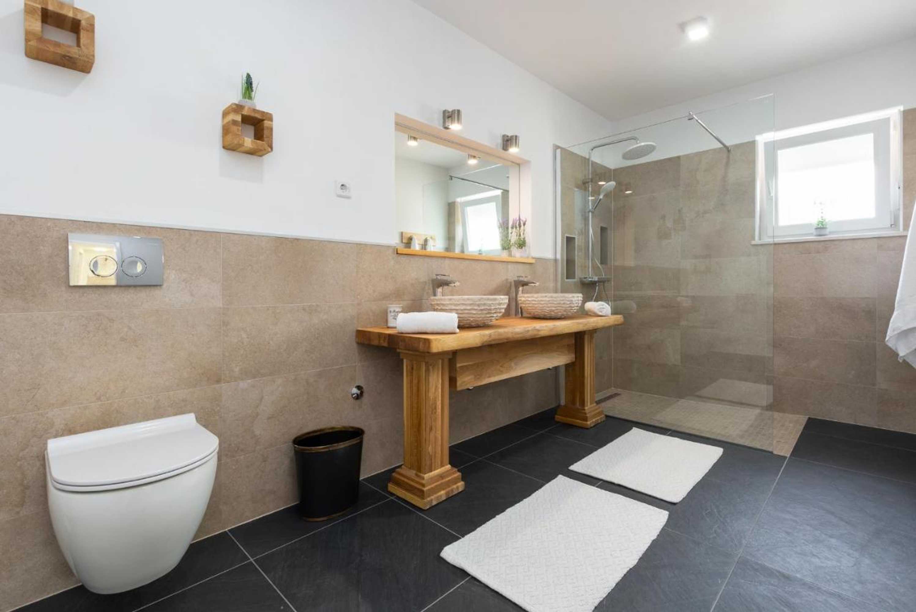 Gift card for Geräumige Villa Deni Mit Pool