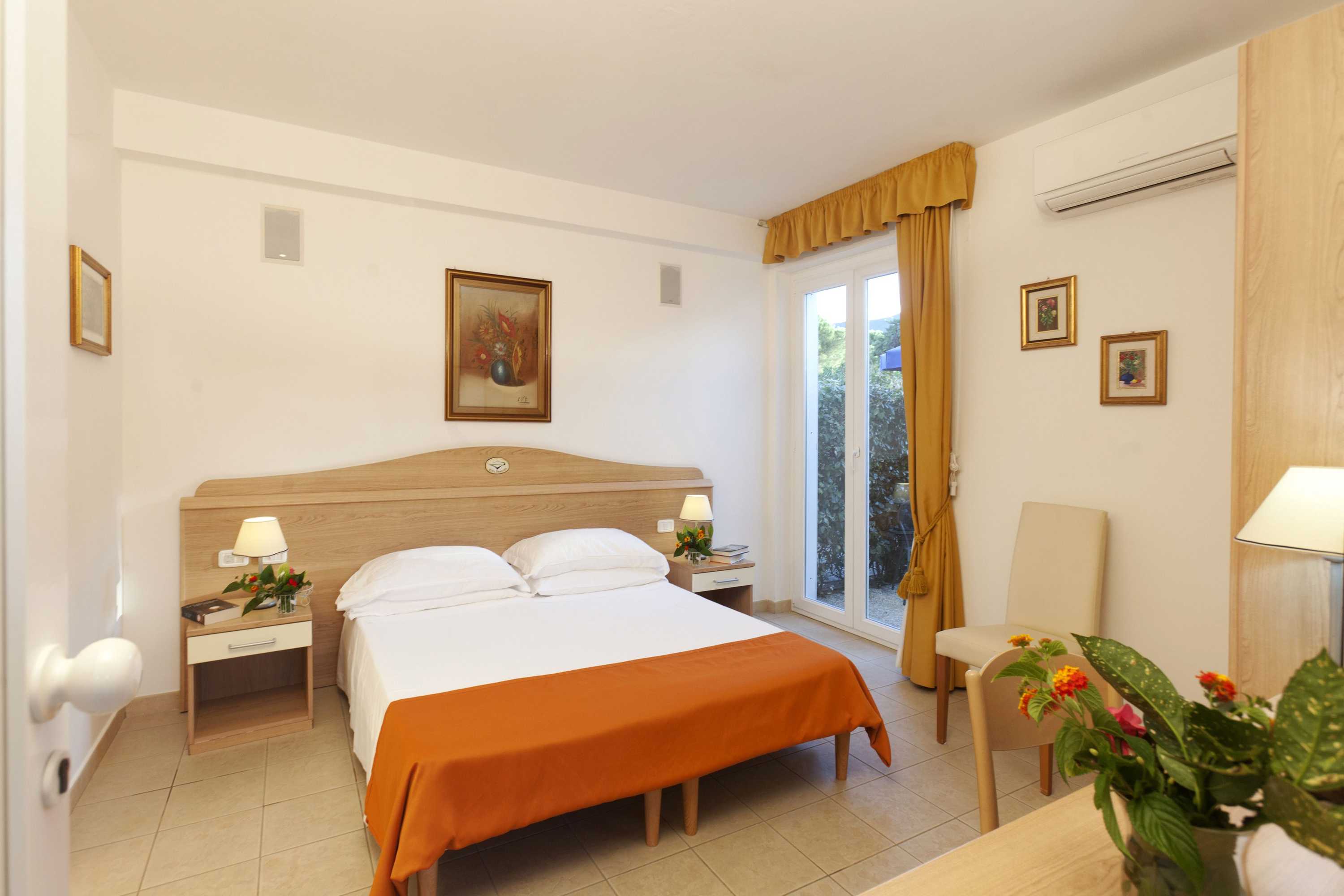 Gift card for Hotel Villa Smeraldo Gift card for Hotel Villa Smeraldo